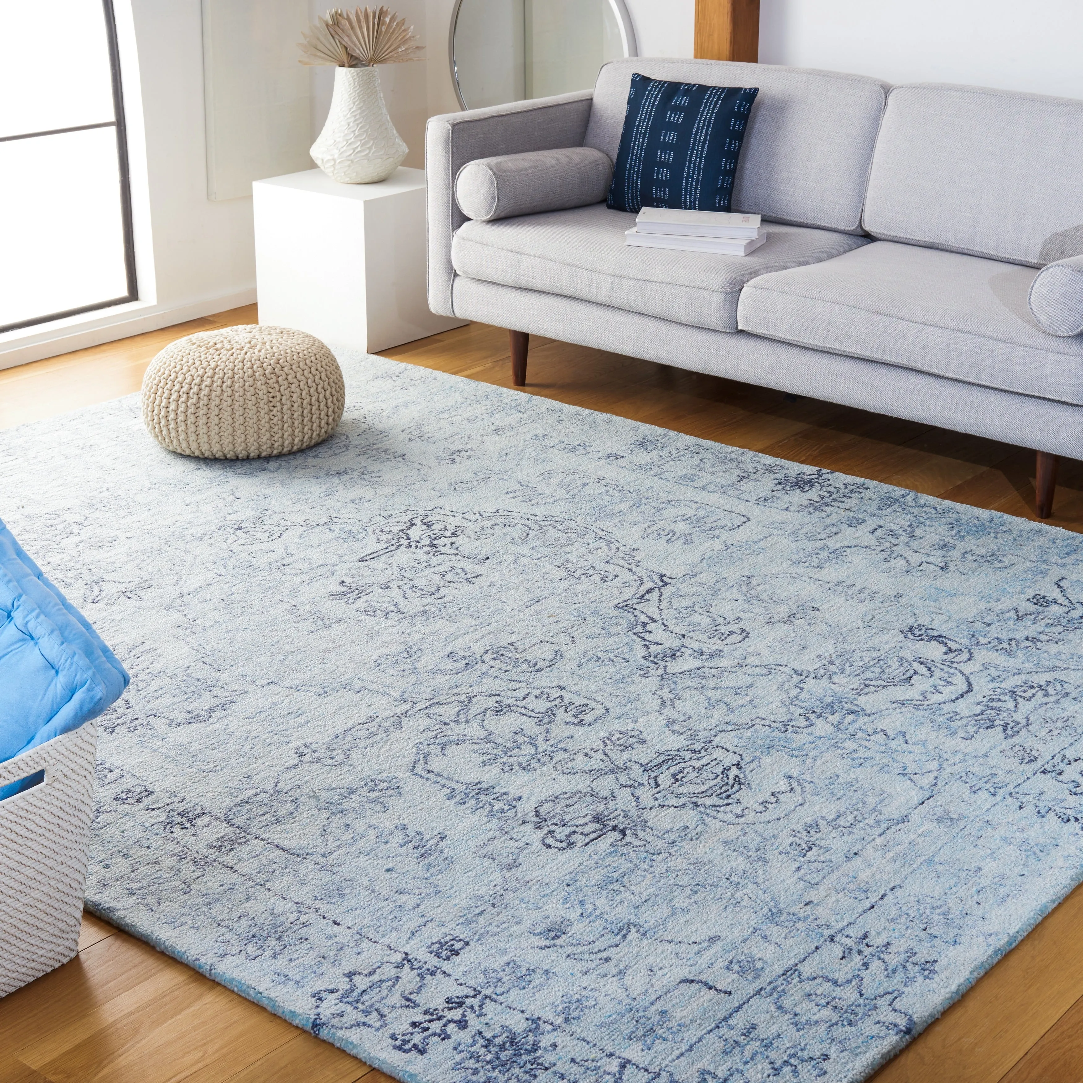 SAFAVIEH Handmade Marquee Bastrie Rug