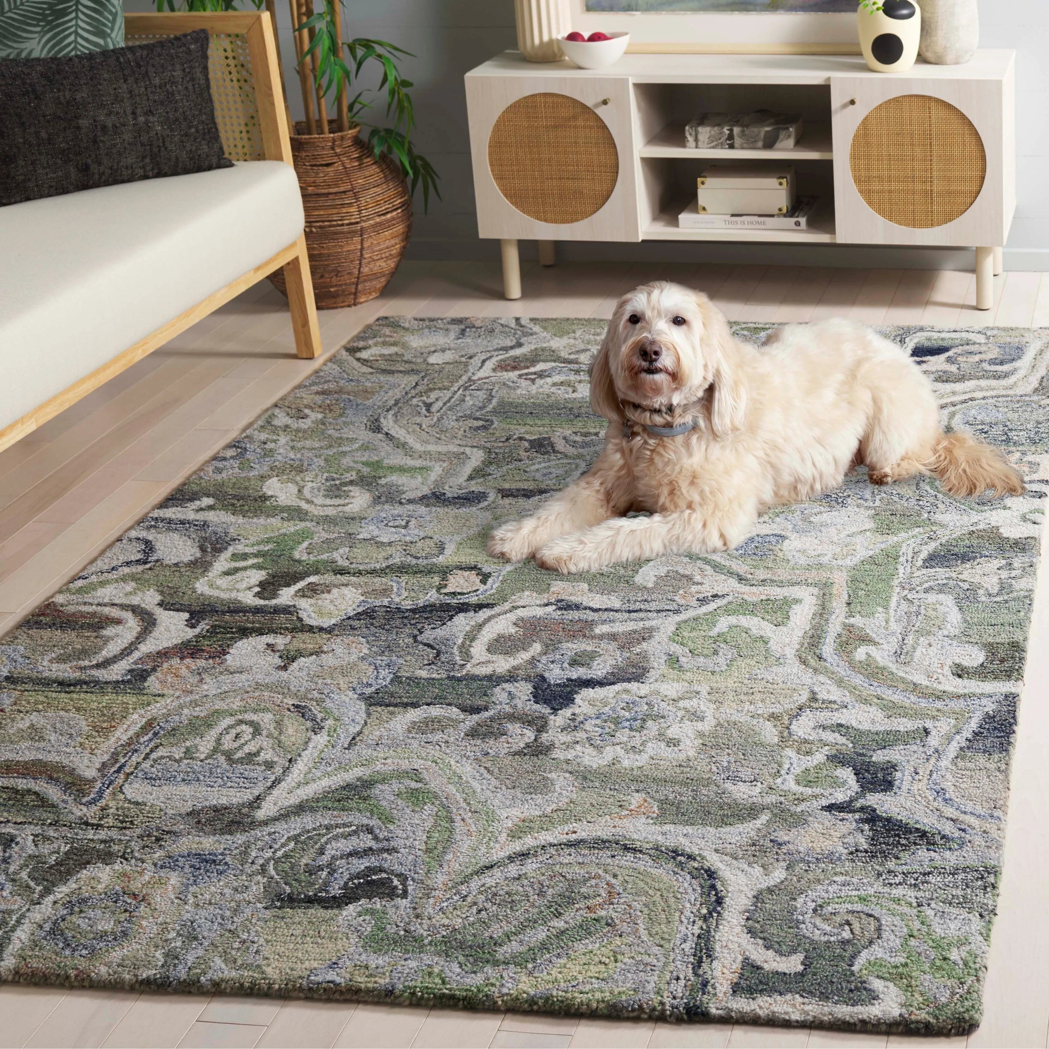 SAFAVIEH Handmade Marquee Nahla Rug