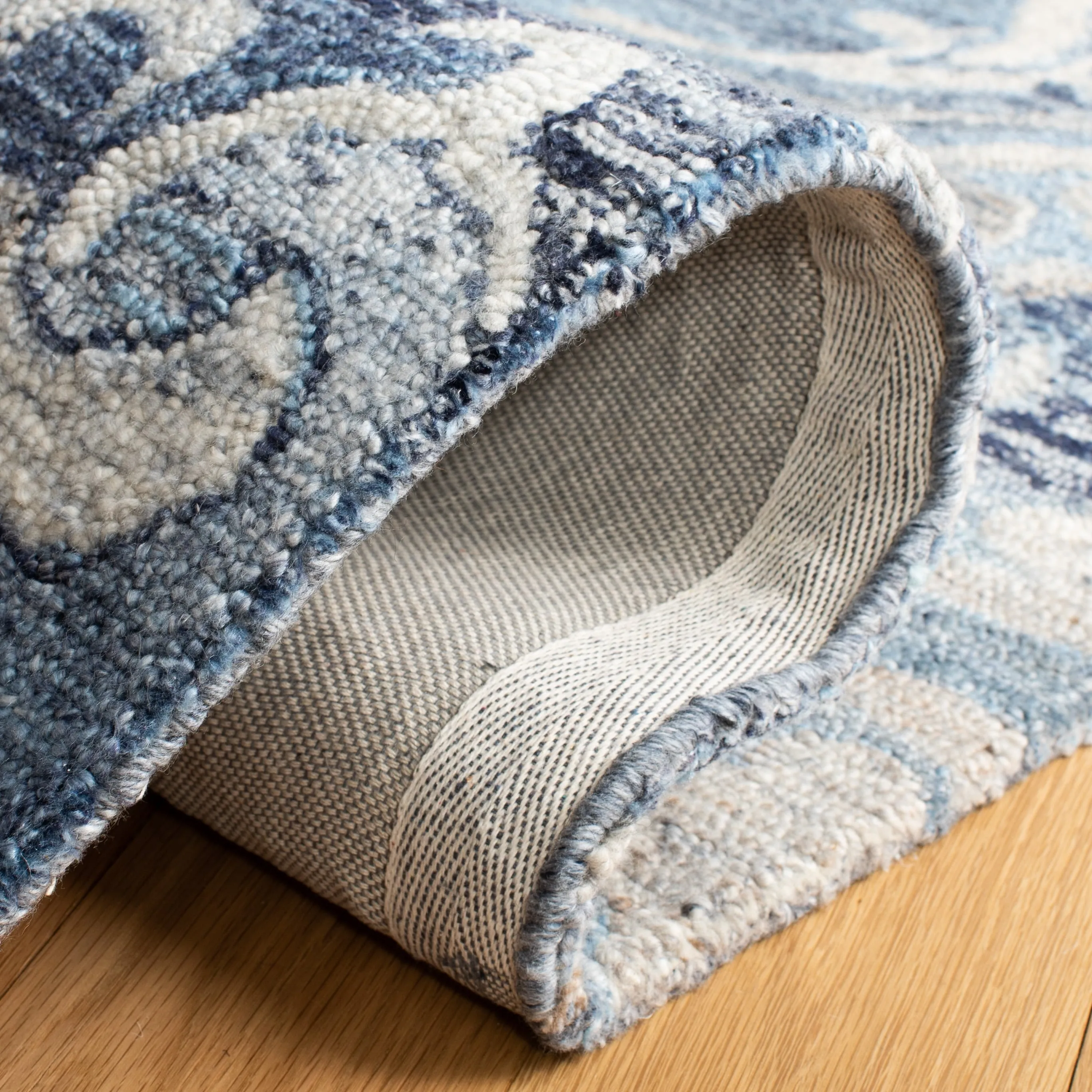 SAFAVIEH Handmade Marquee Nahla Rug