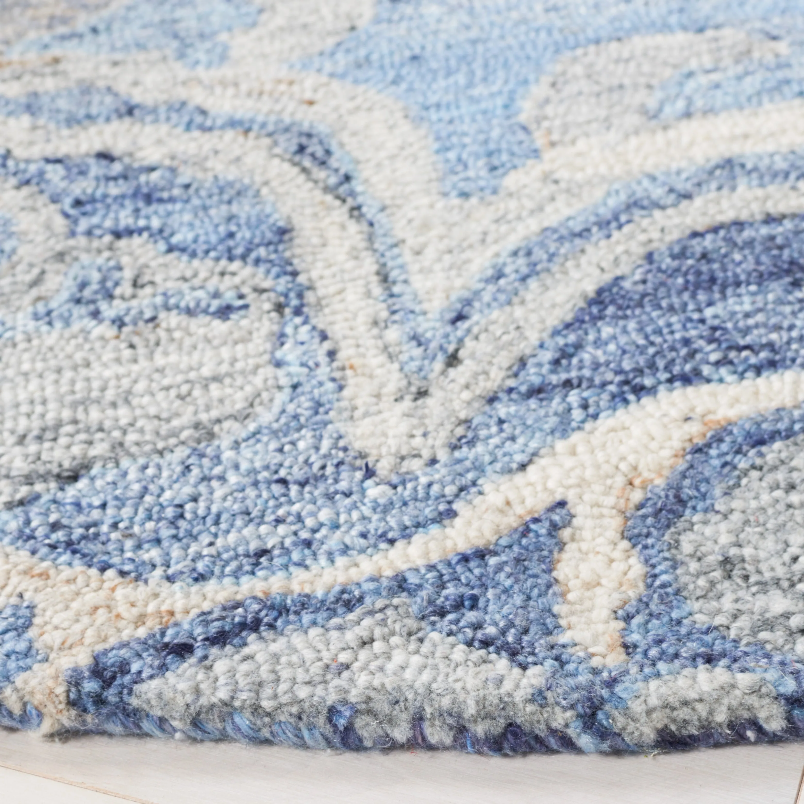 SAFAVIEH Handmade Marquee Nahla Rug