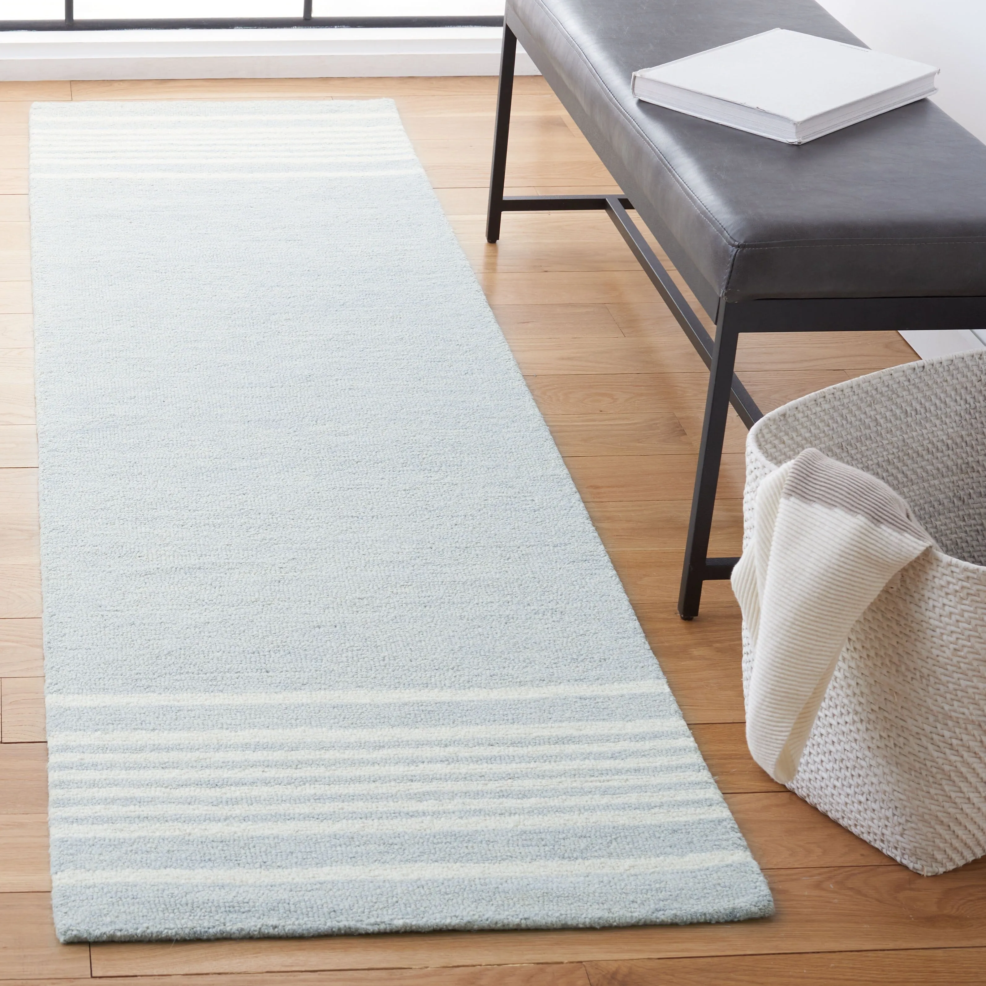 SAFAVIEH Handmade Metro Baudilia Stripe Wool Rug