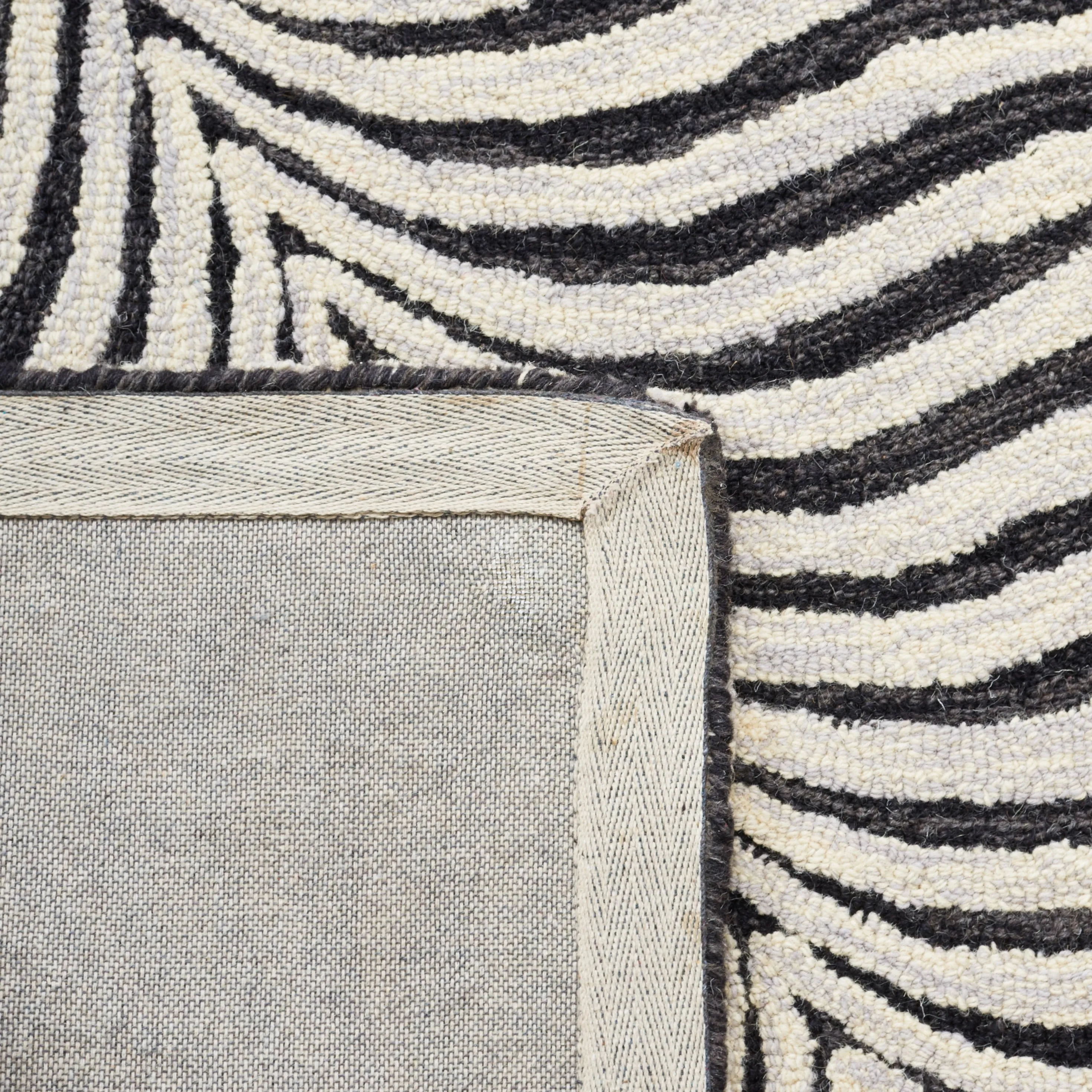 SAFAVIEH Handmade Metro Epiphanie Stripe Wool Rug