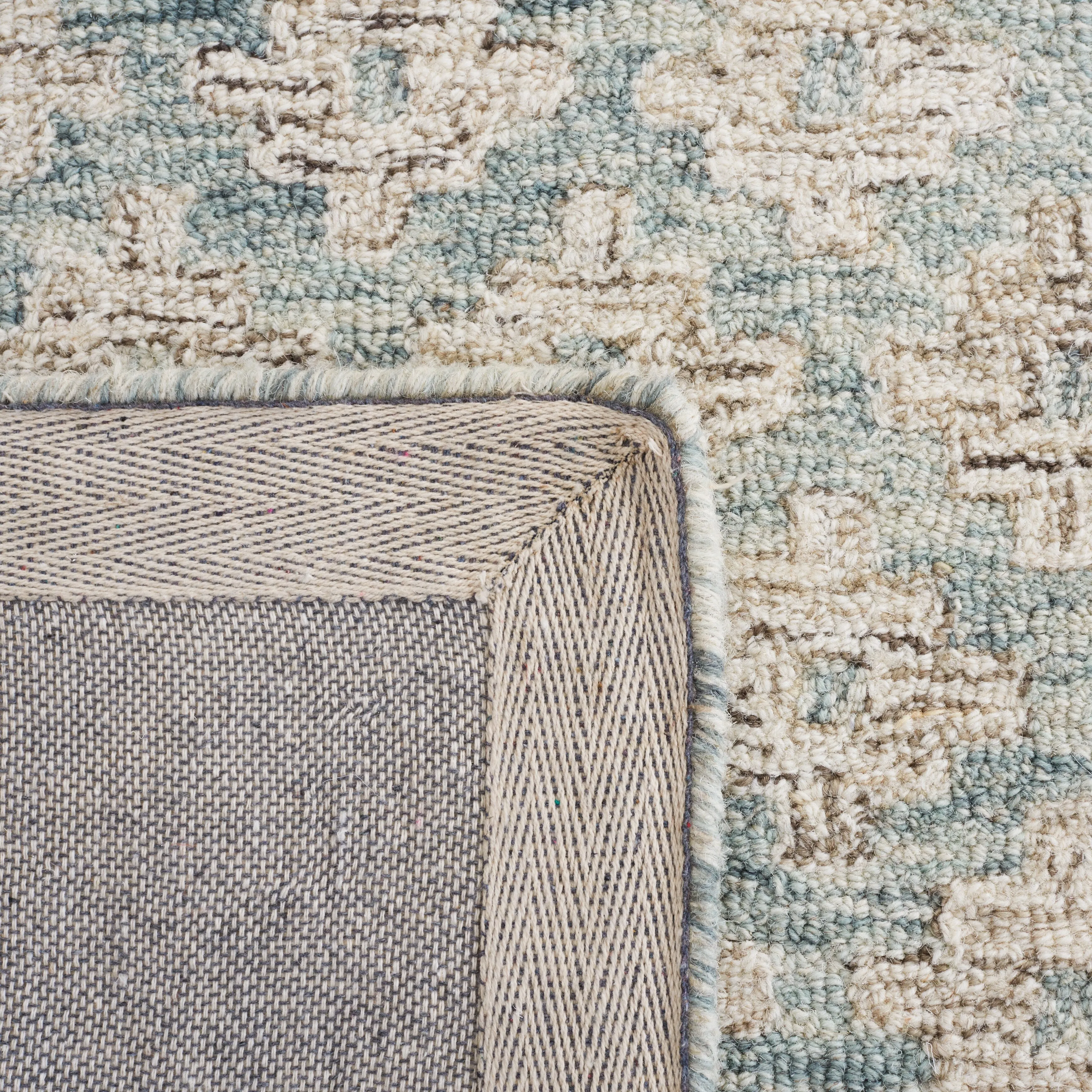 SAFAVIEH Handmade Metro Gulfem Wool Rug