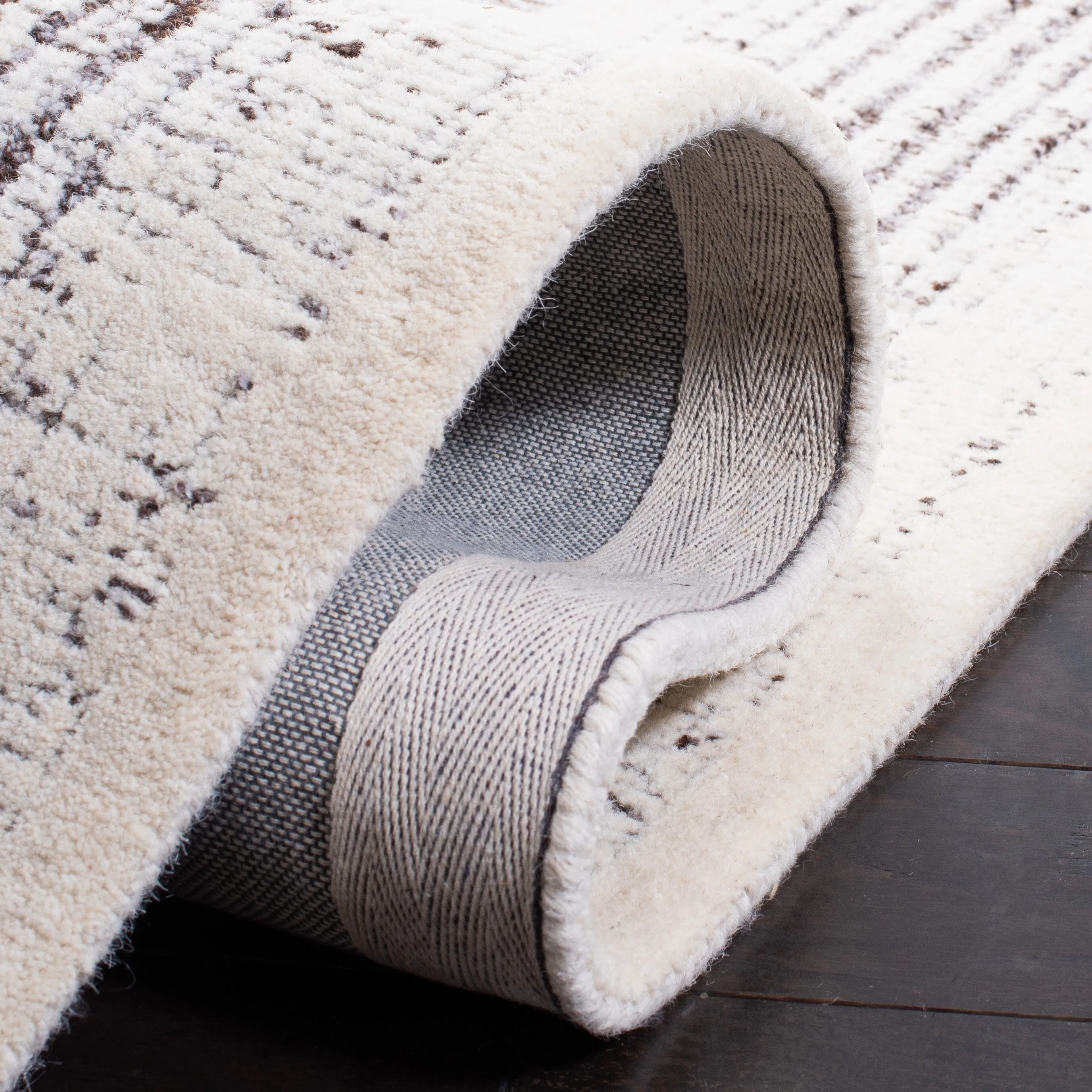 SAFAVIEH Handmade Metro Joele Modern Wool Rug