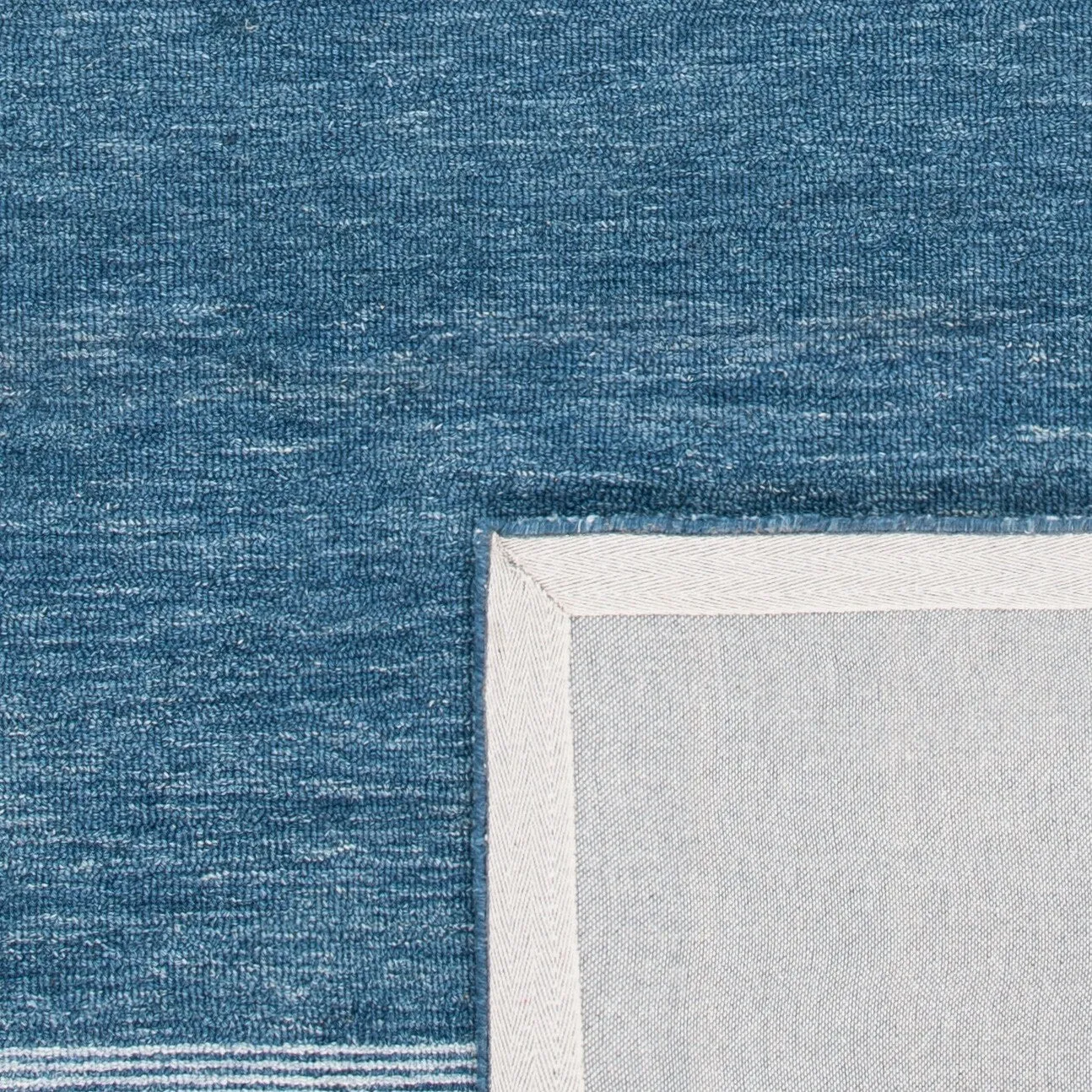 SAFAVIEH Handmade Metro Kikuko Stripe Wool Rug