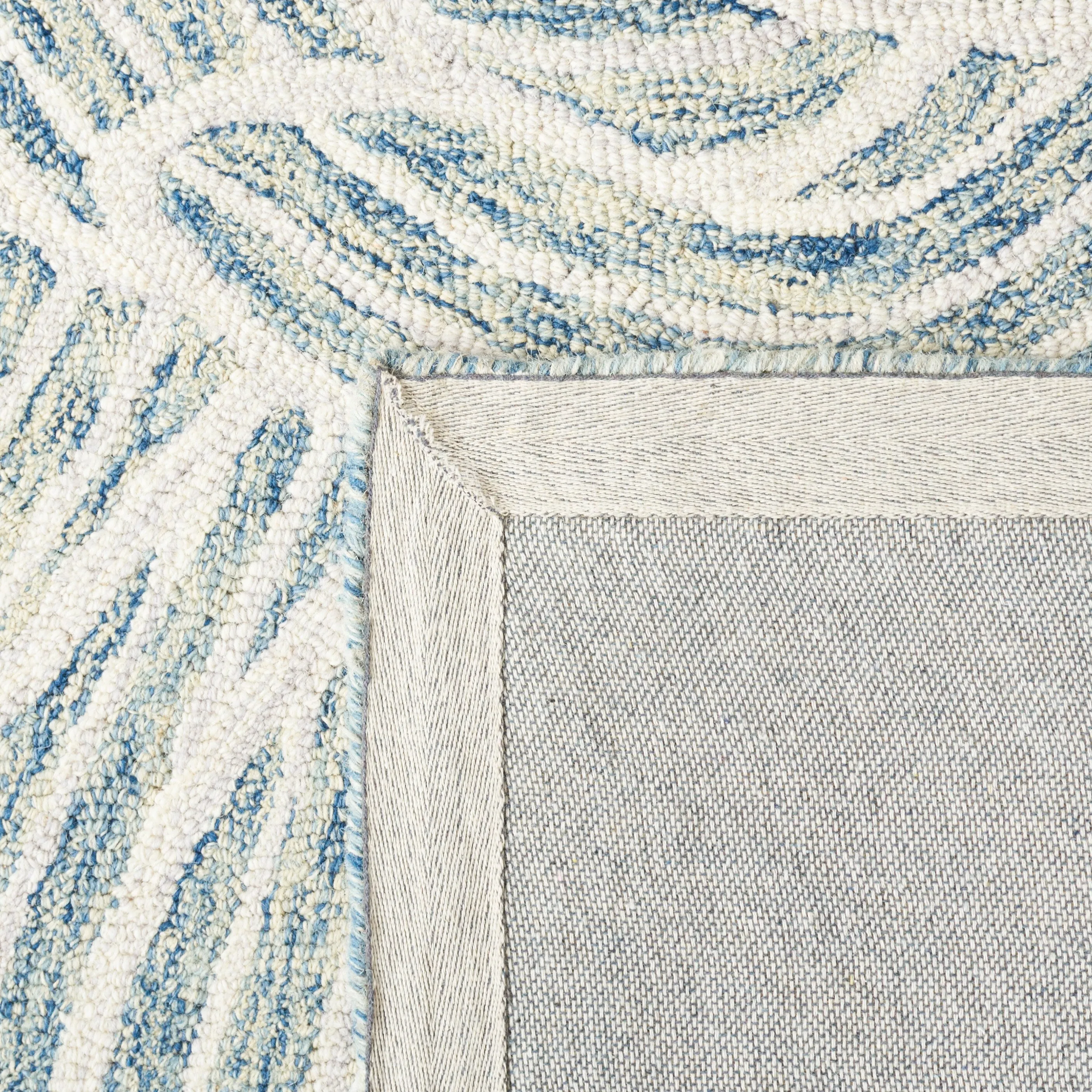 SAFAVIEH Handmade Metro Madlene Abstract Floral Wool Rug