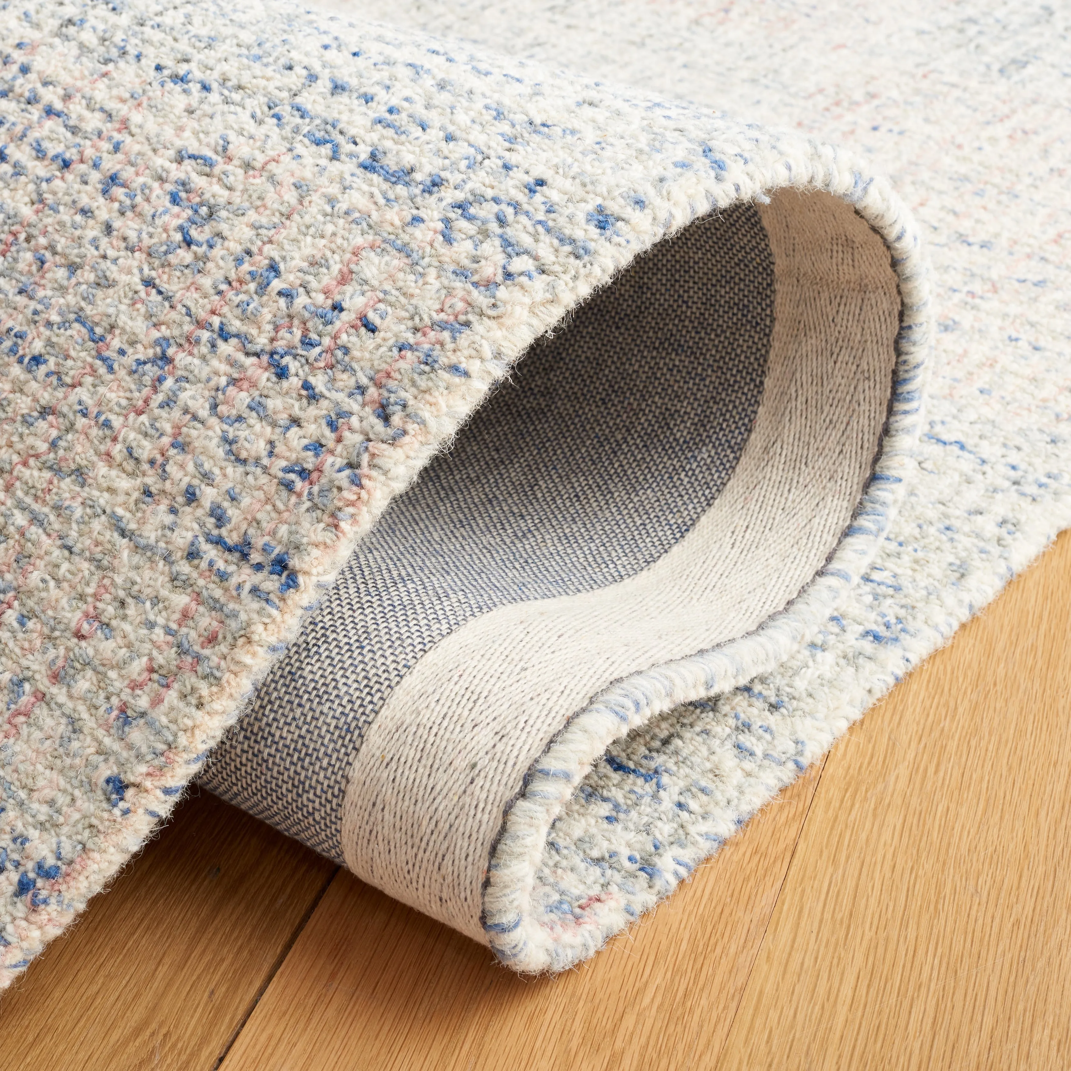 SAFAVIEH Handmade Metro Nunu Wool Rug