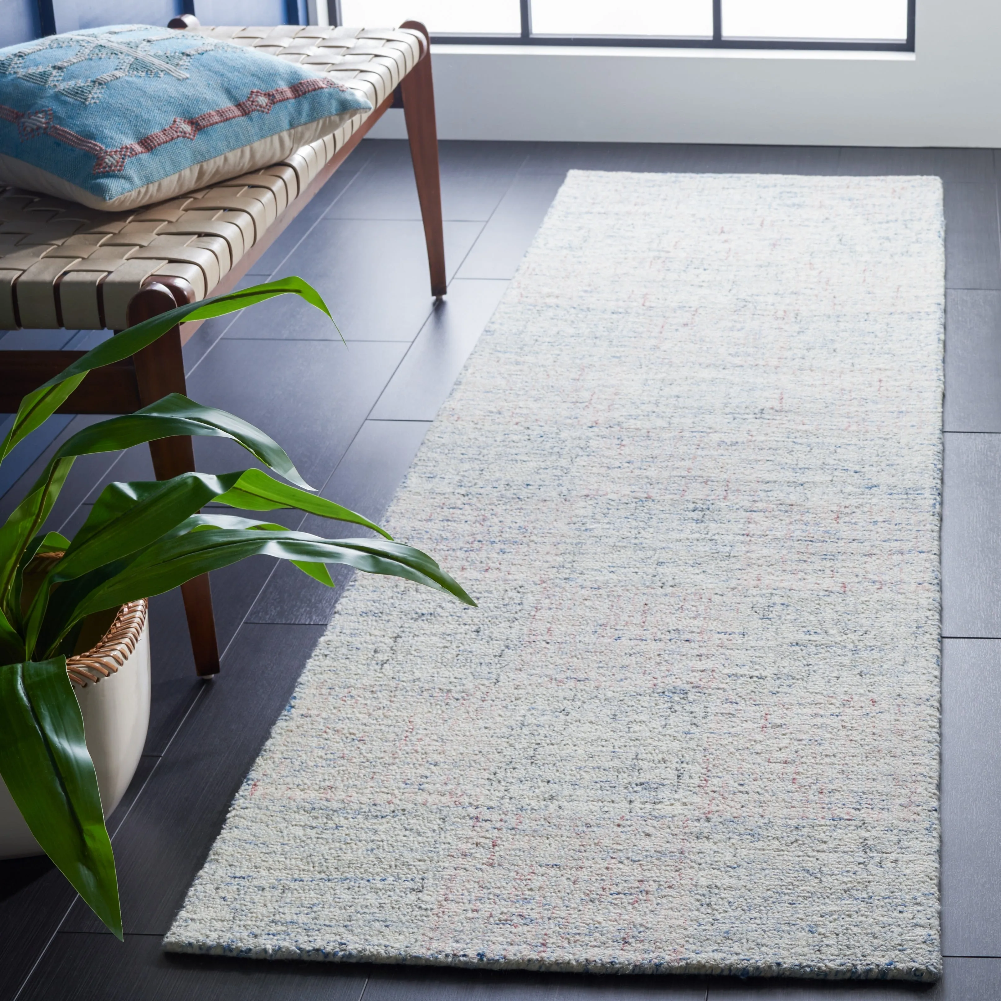 SAFAVIEH Handmade Metro Nunu Wool Rug