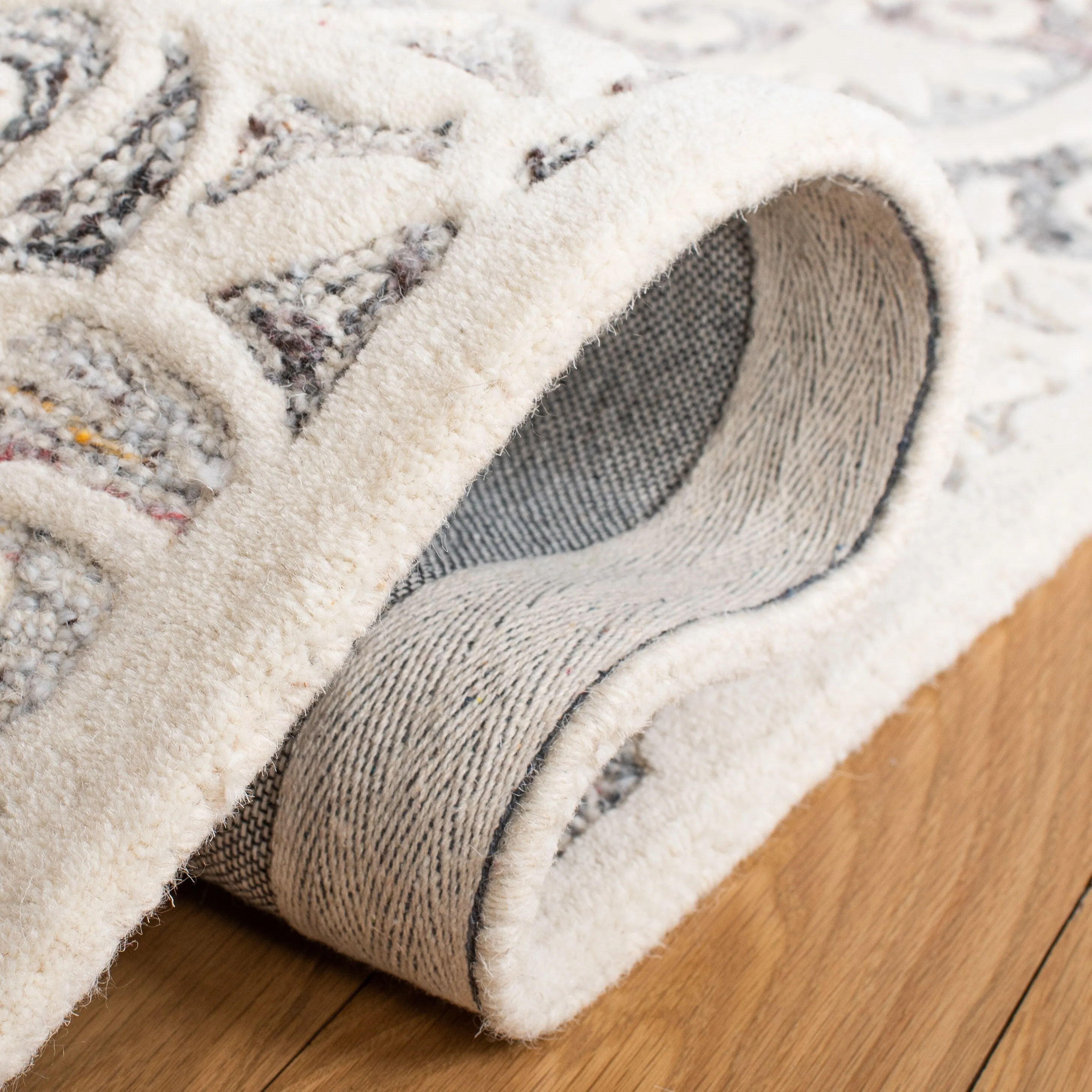 SAFAVIEH Handmade Metro Raphy French Country Wool Rug