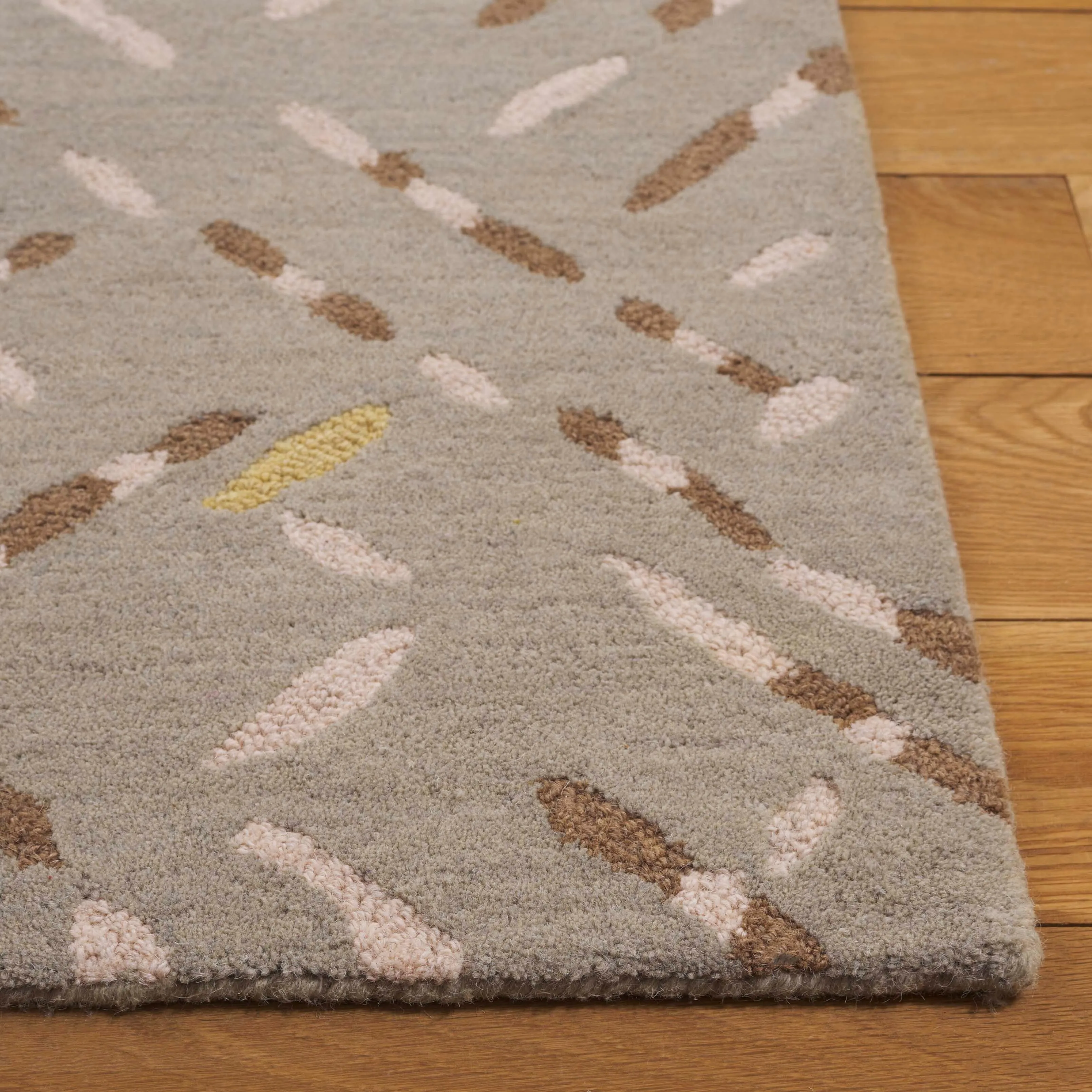 SAFAVIEH Handmade Metro Rhianwen Wool Rug