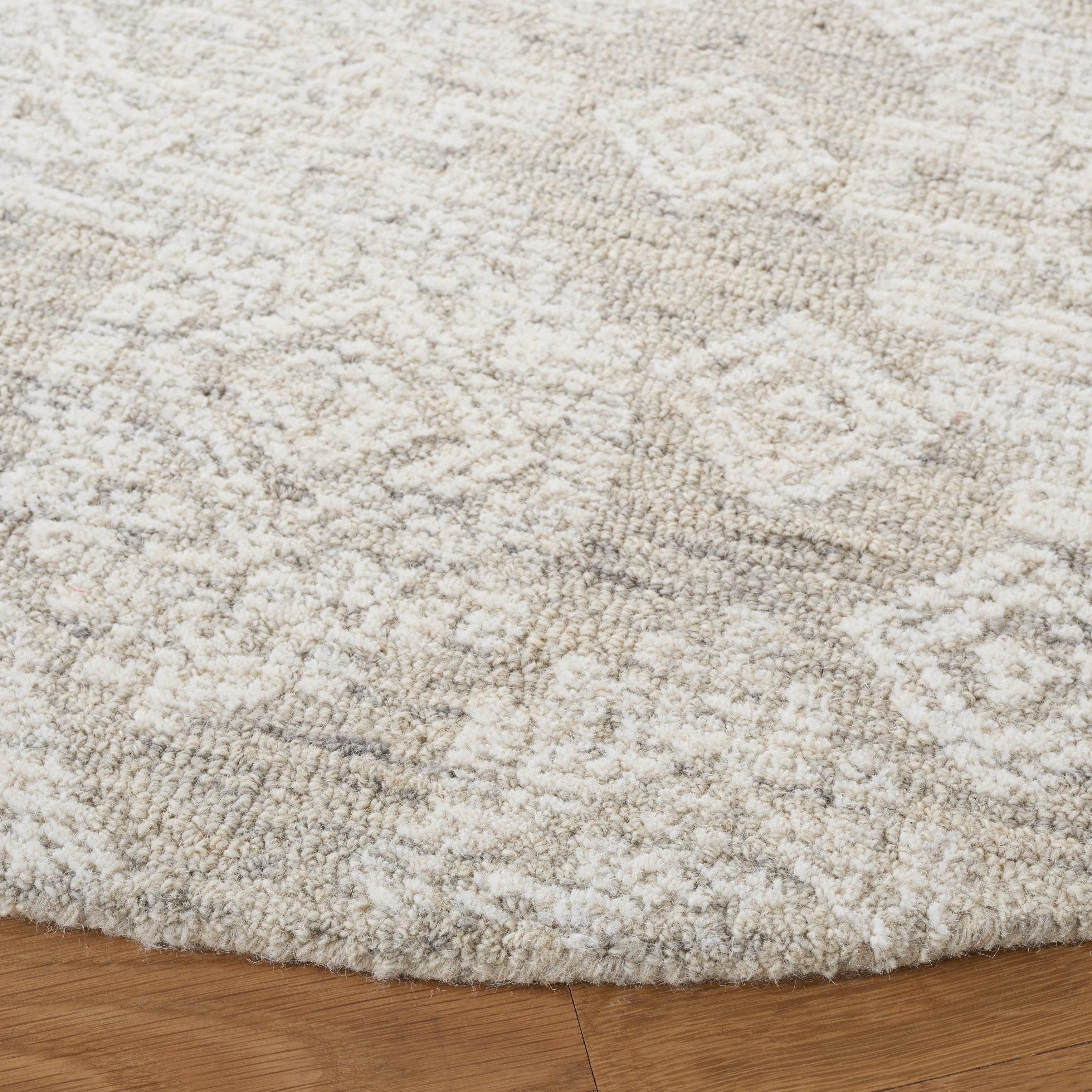 SAFAVIEH Handmade Metro Sigalit French Country Wool Rug