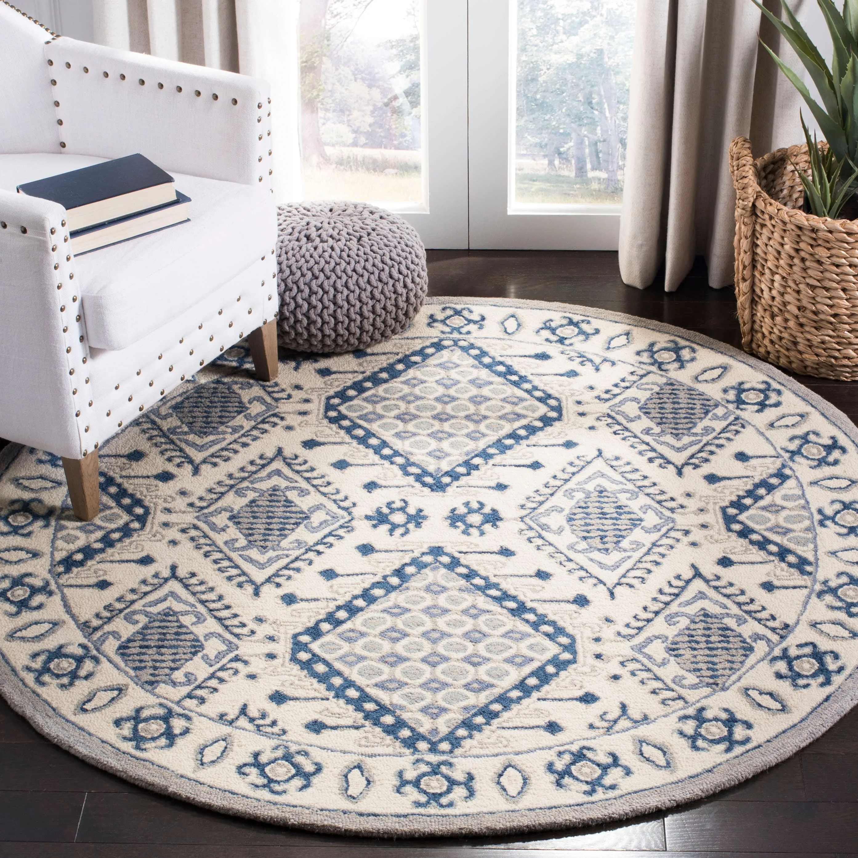 SAFAVIEH Handmade Micro-Loop Anouschka Wool Rug