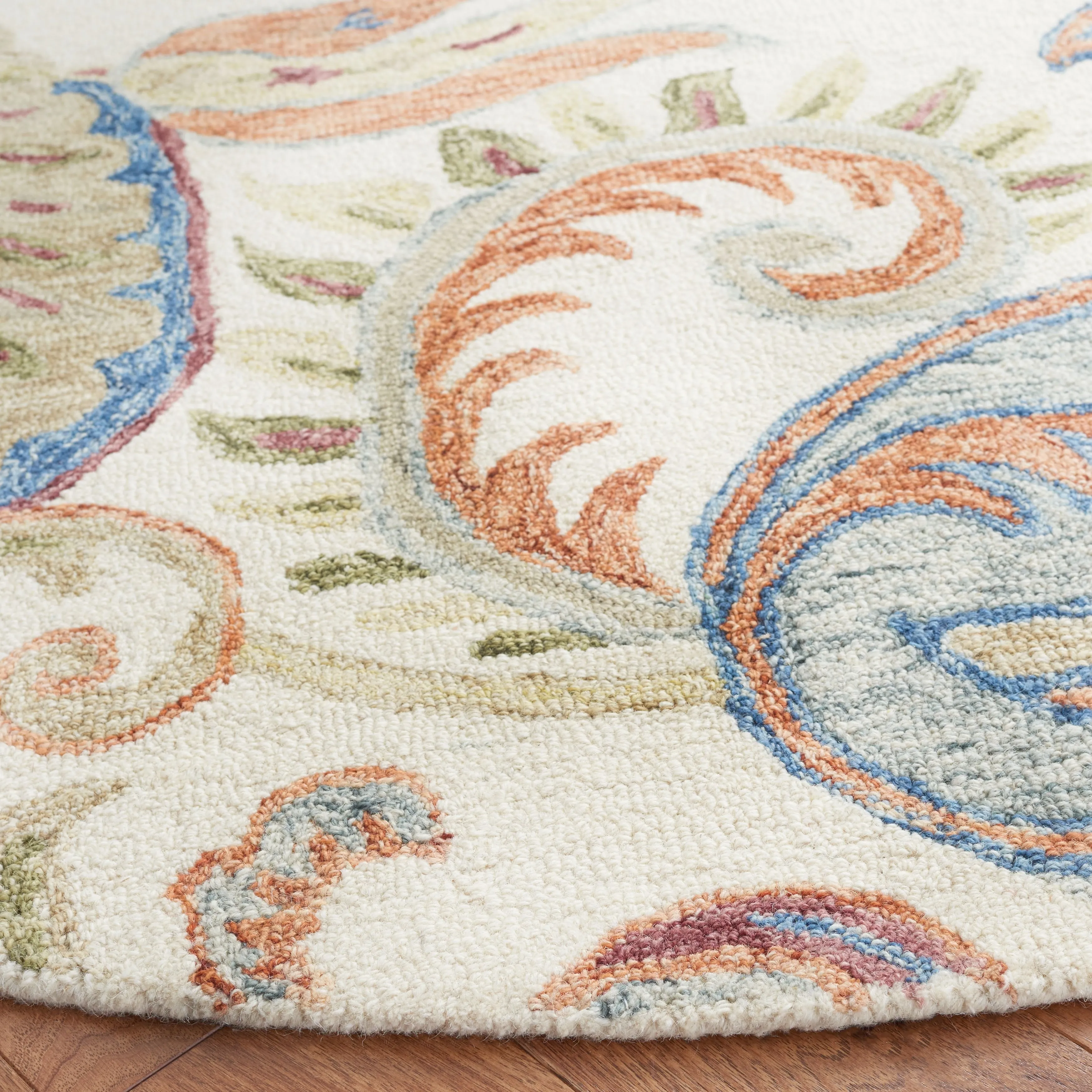 SAFAVIEH Handmade Micro-Loop Dafinka Floral Paisley Wool Rug