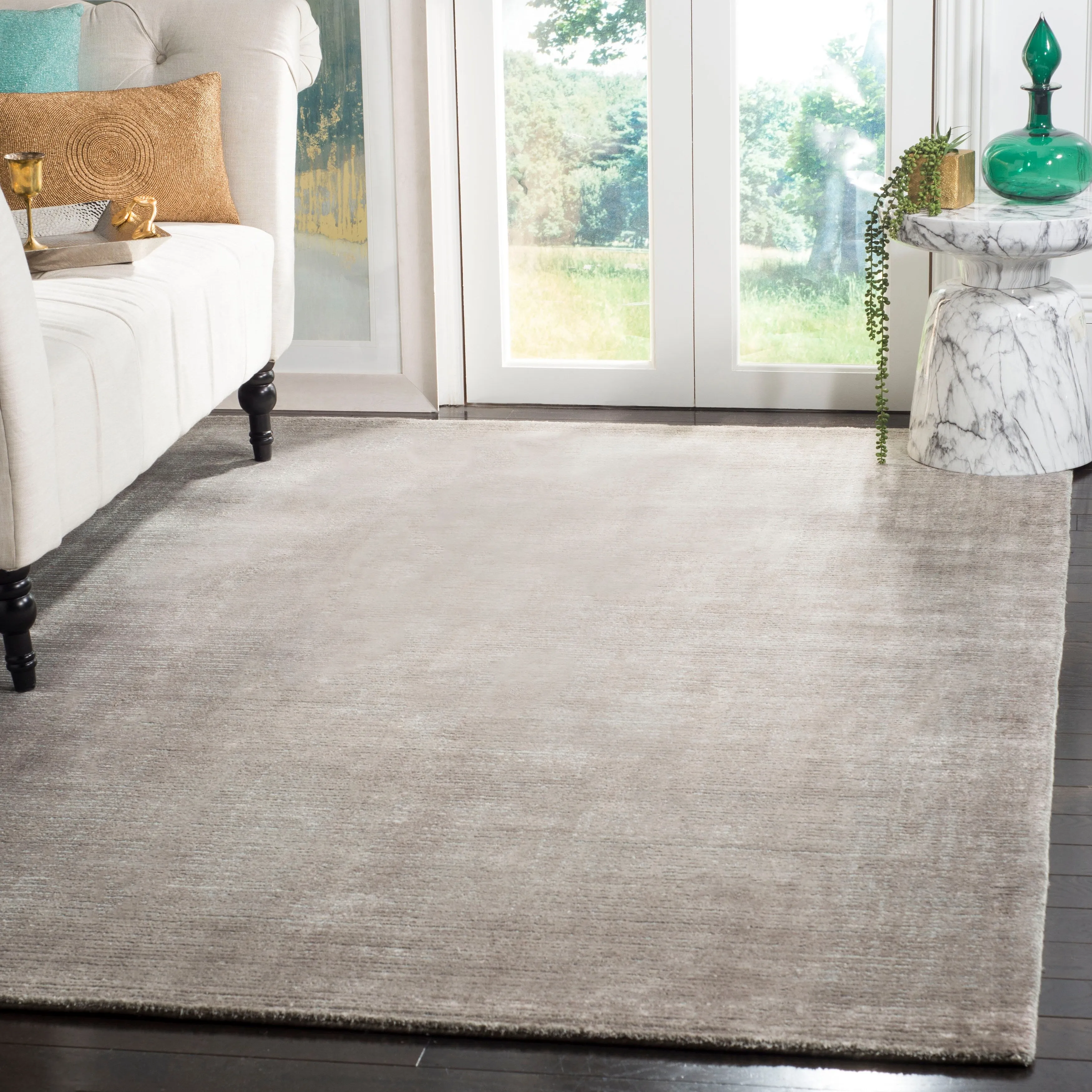 SAFAVIEH Handmade Mirage Helly Modern Abstract Viscose Rug