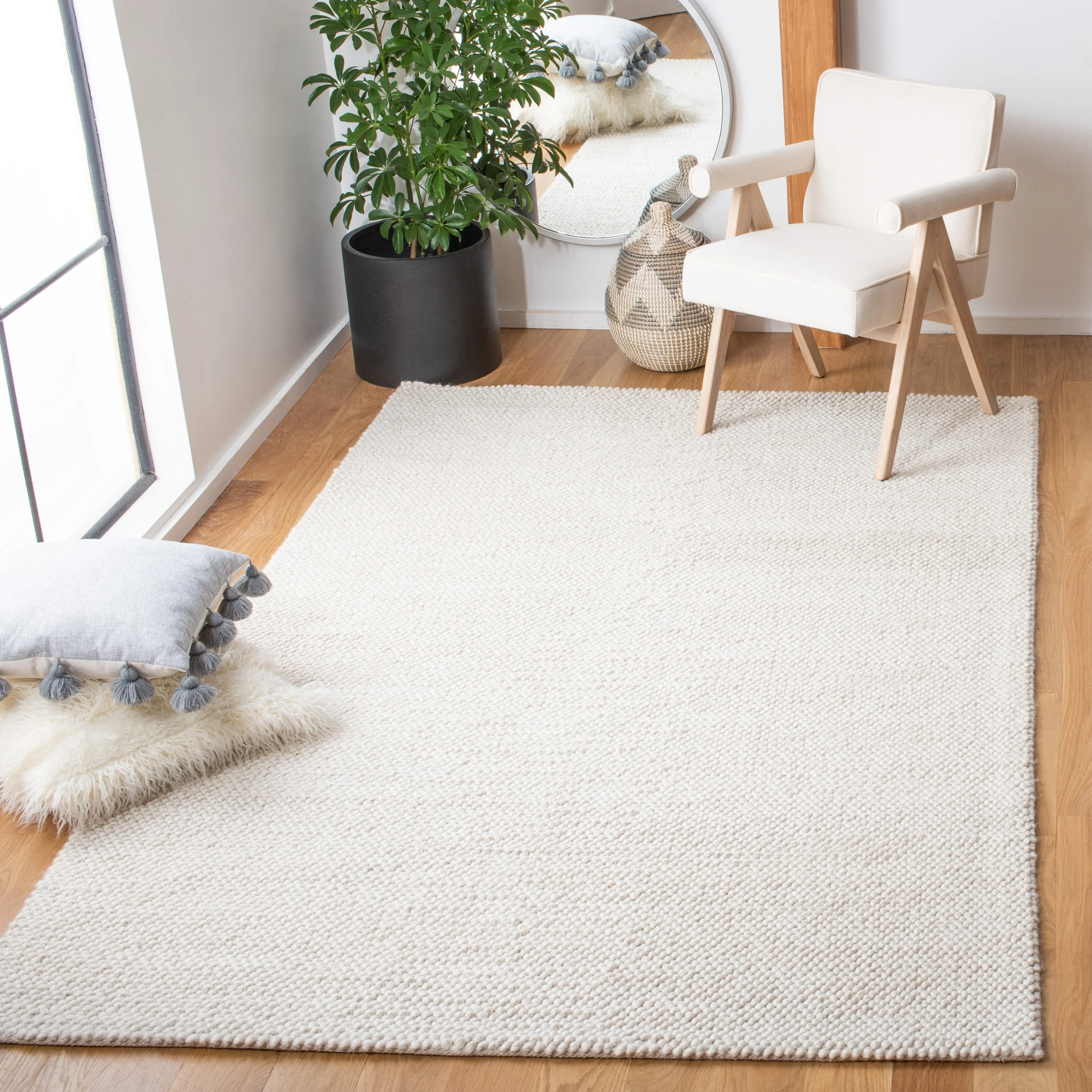 SAFAVIEH Handmade Natura Adriena Wool Rug