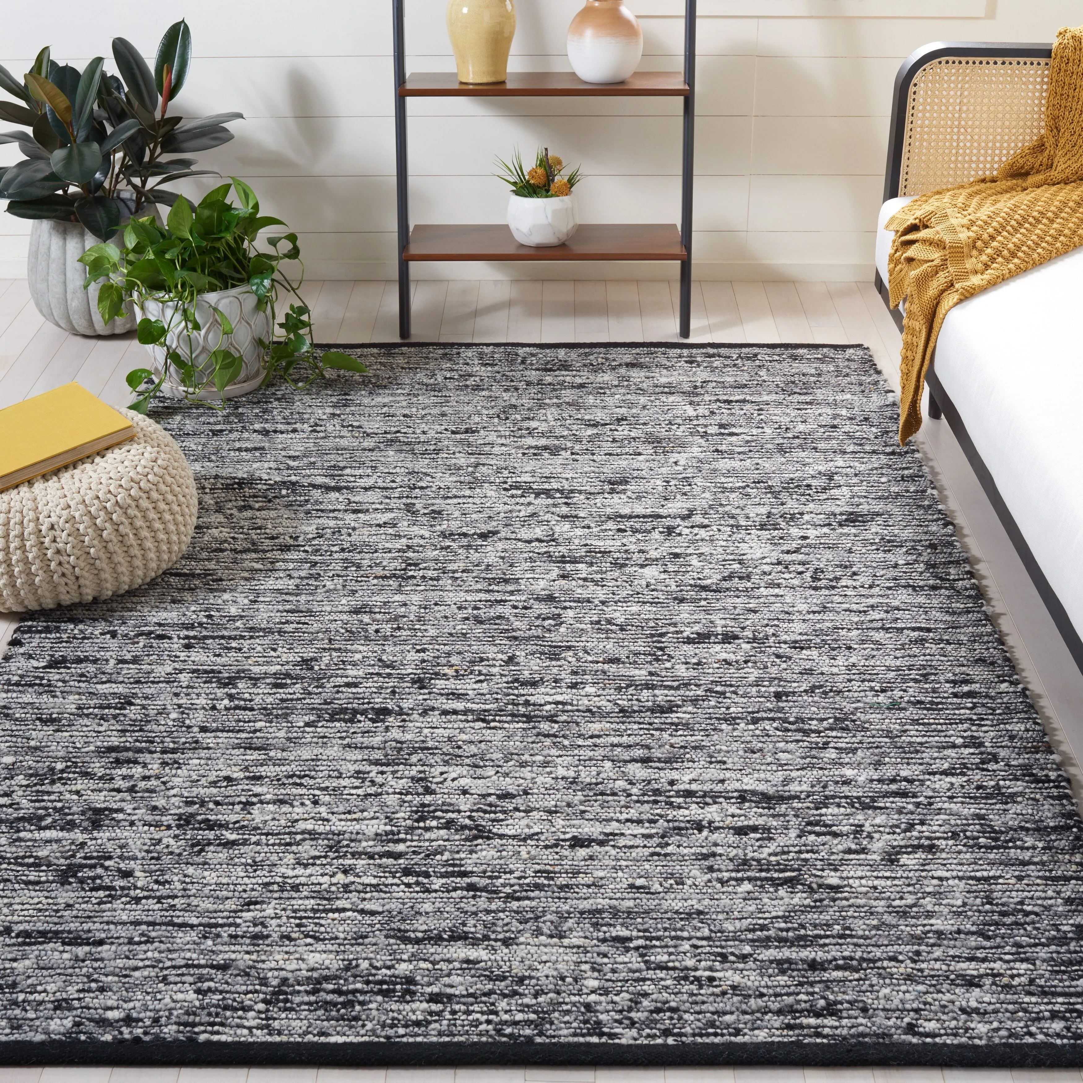 SAFAVIEH Handmade Natura Engelgard Wool Rug