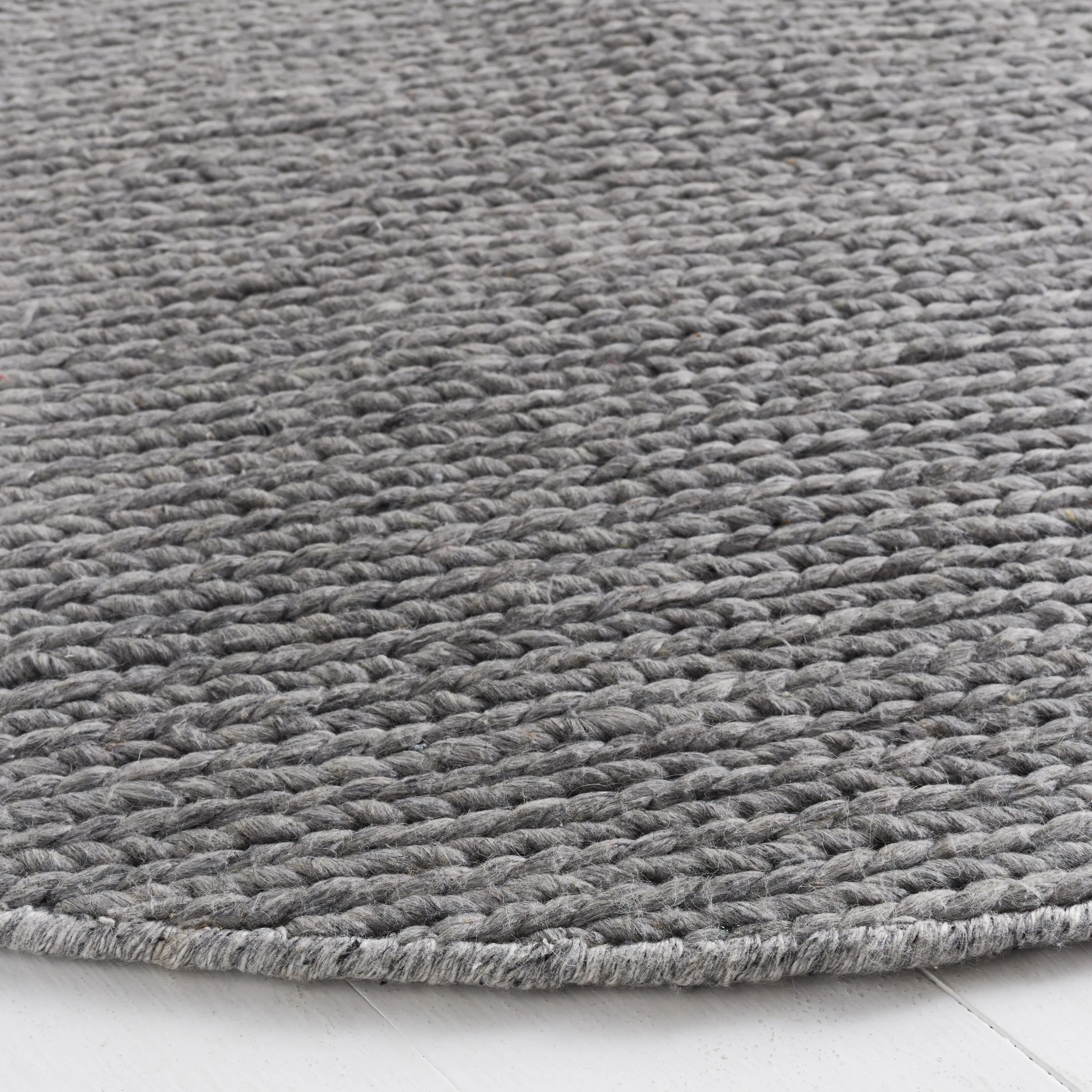 SAFAVIEH Handmade Natura Nhuan Geometric Wool Rug