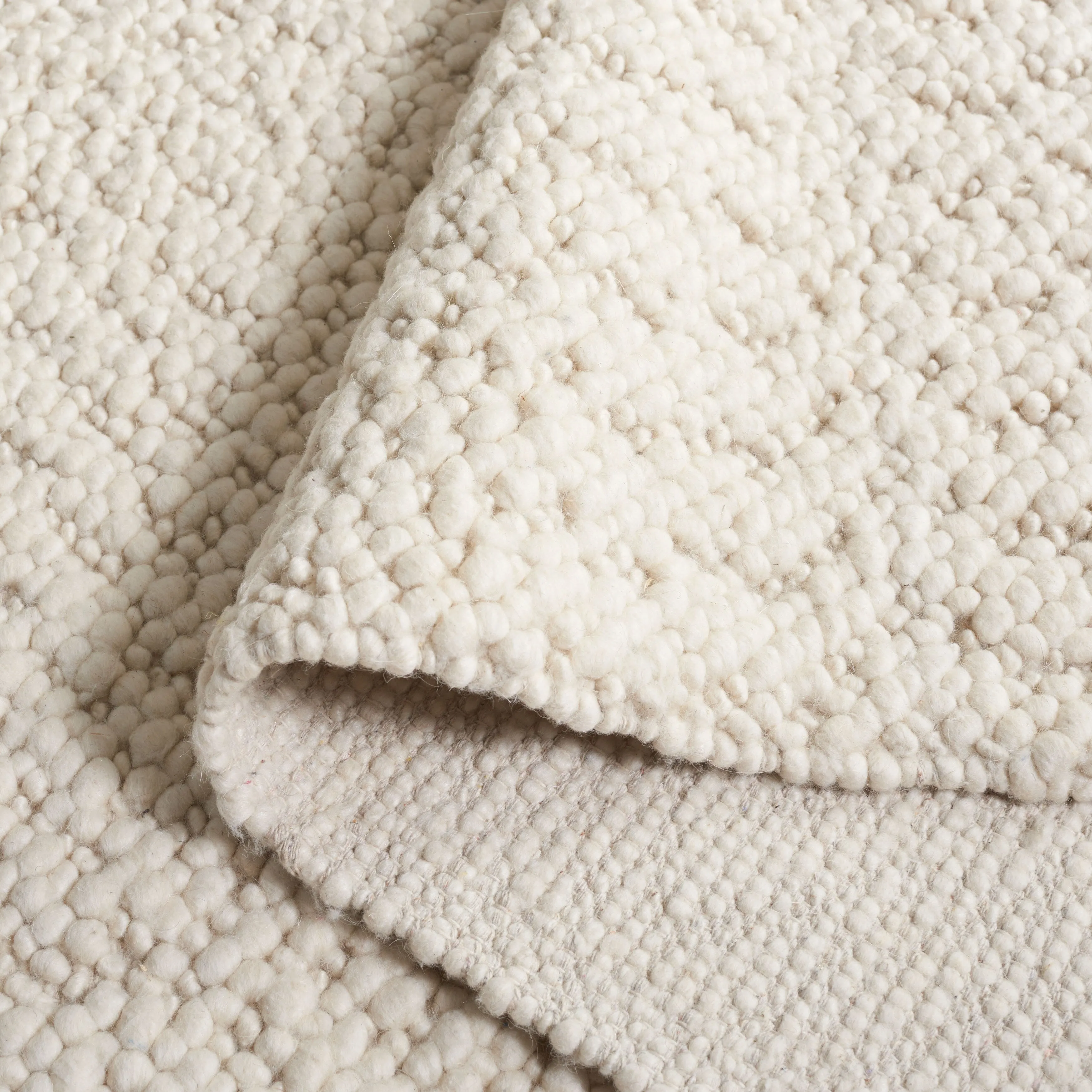 SAFAVIEH Handmade Natura Simonette Textured Wool Rug