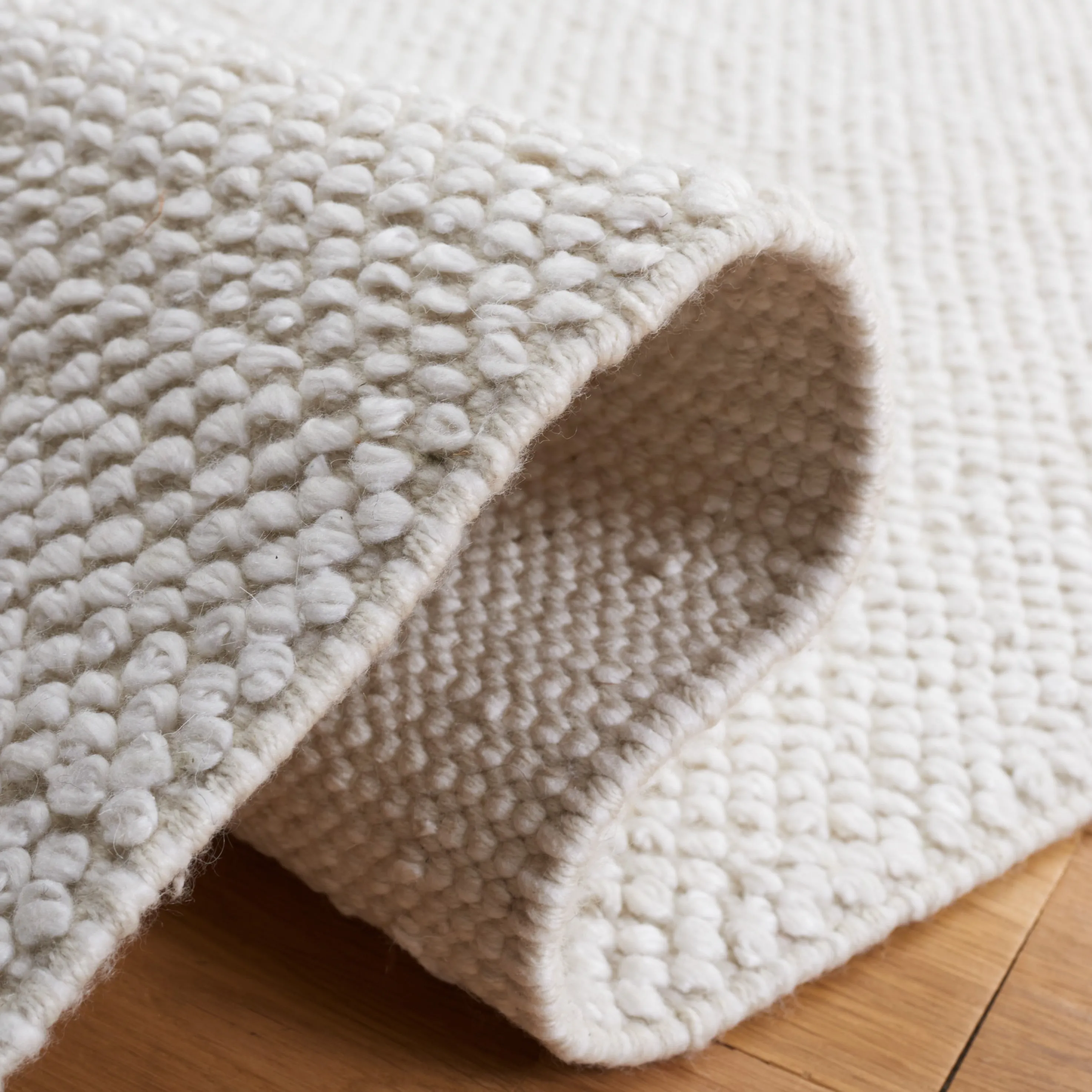 SAFAVIEH Handmade Natura Vroni Transitional Wool Rug