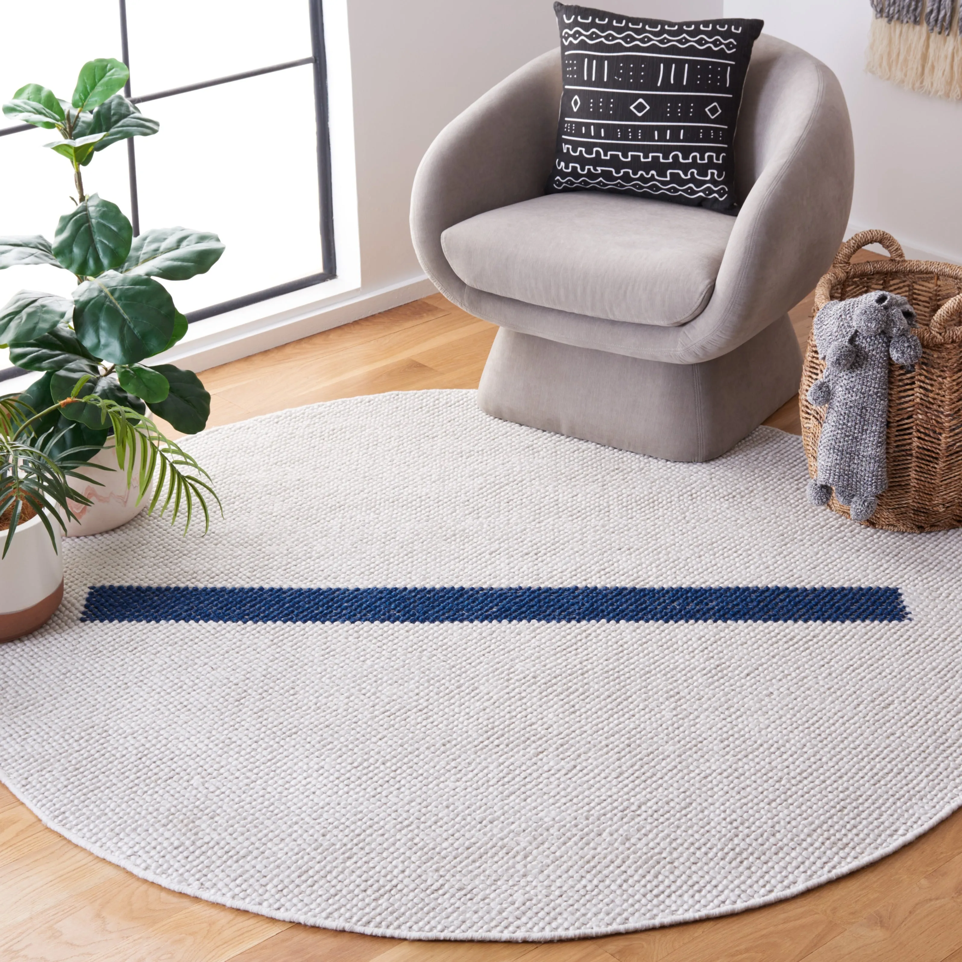 SAFAVIEH Handmade Natura Vroni Transitional Wool Rug