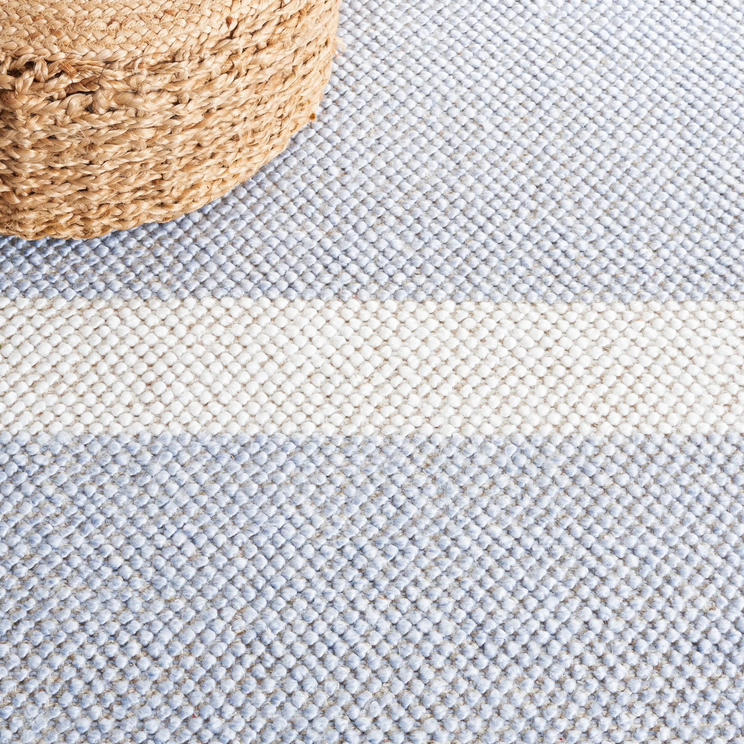 SAFAVIEH Handmade Natura Vroni Transitional Wool Rug