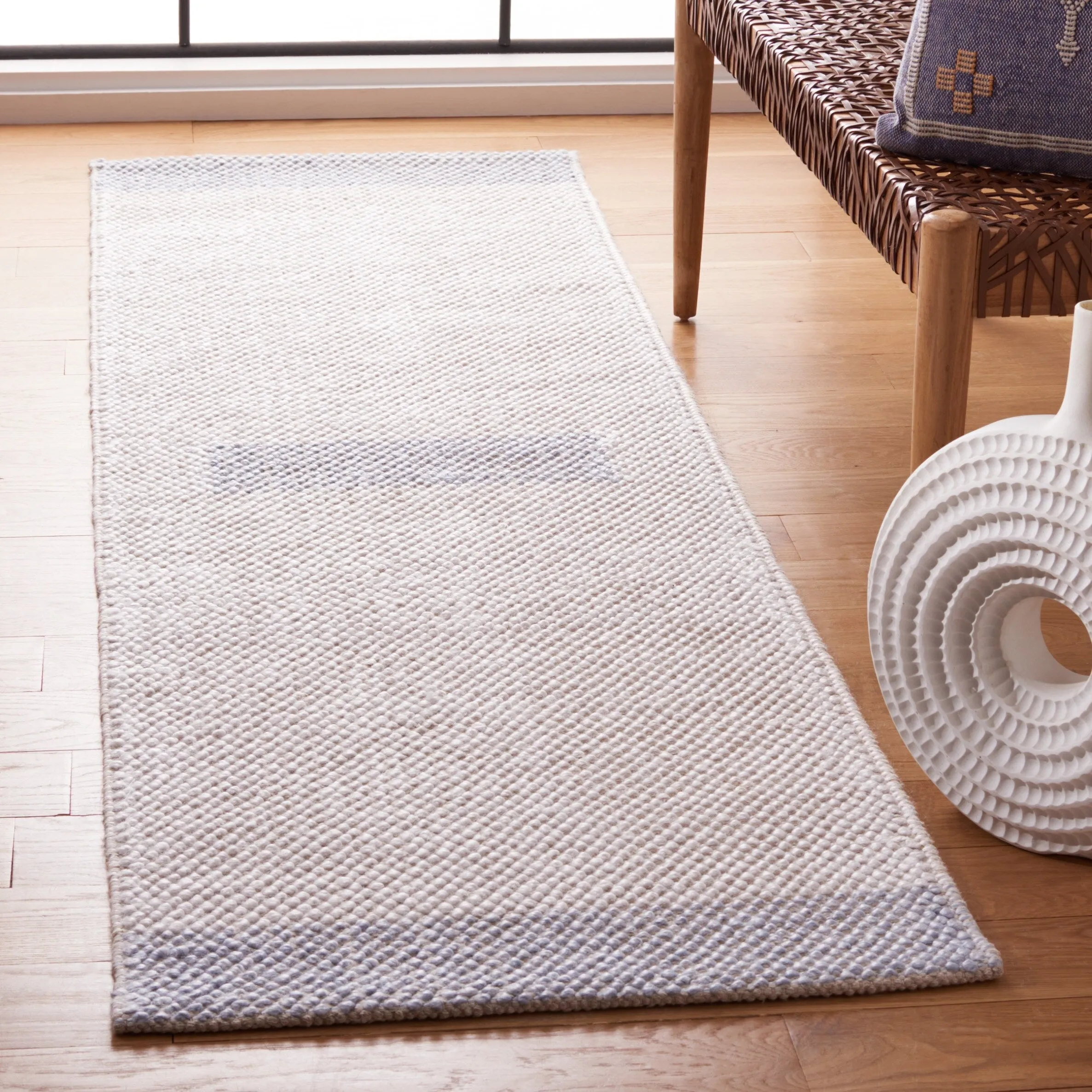SAFAVIEH Handmade Natura Vroni Transitional Wool Rug