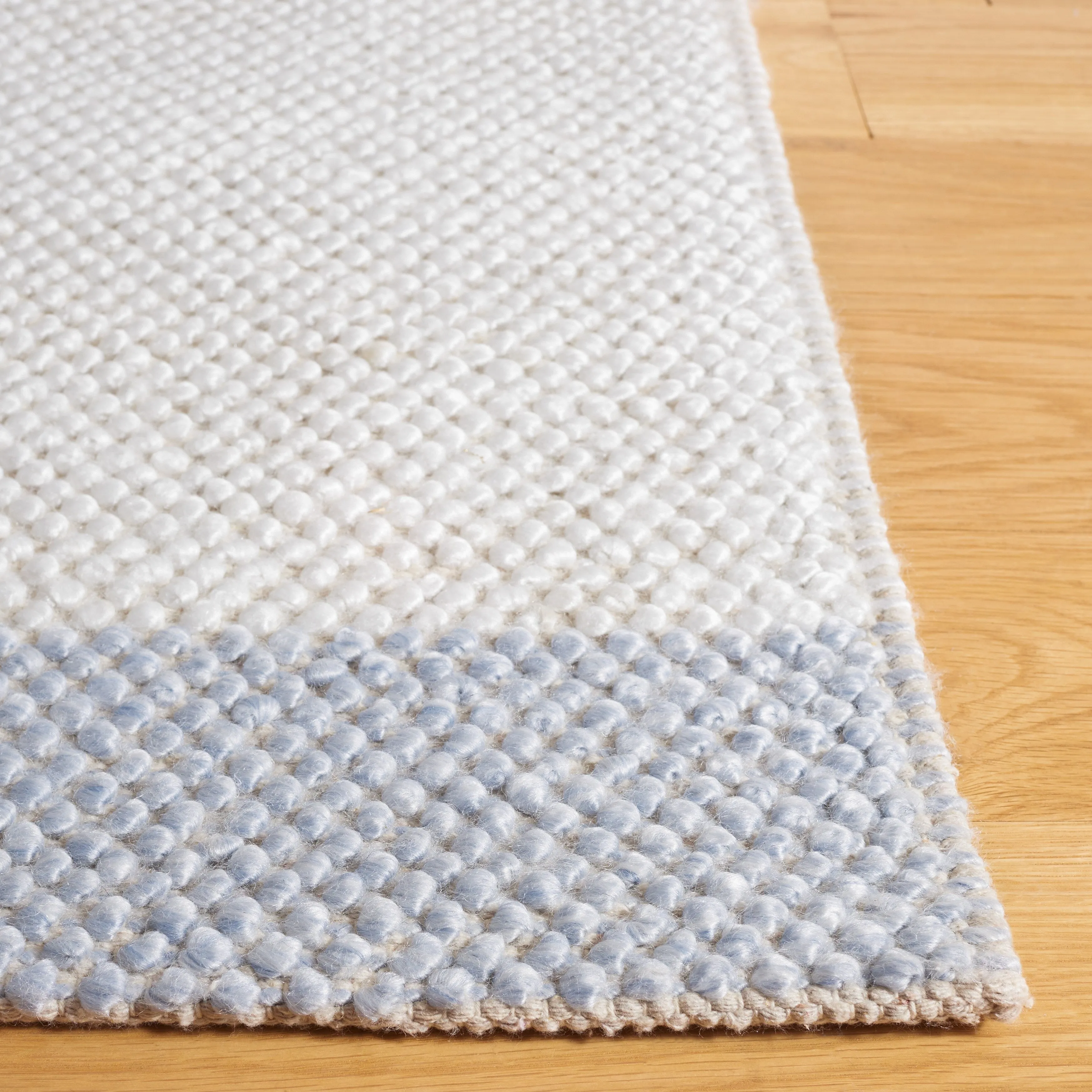 SAFAVIEH Handmade Natura Vroni Transitional Wool Rug
