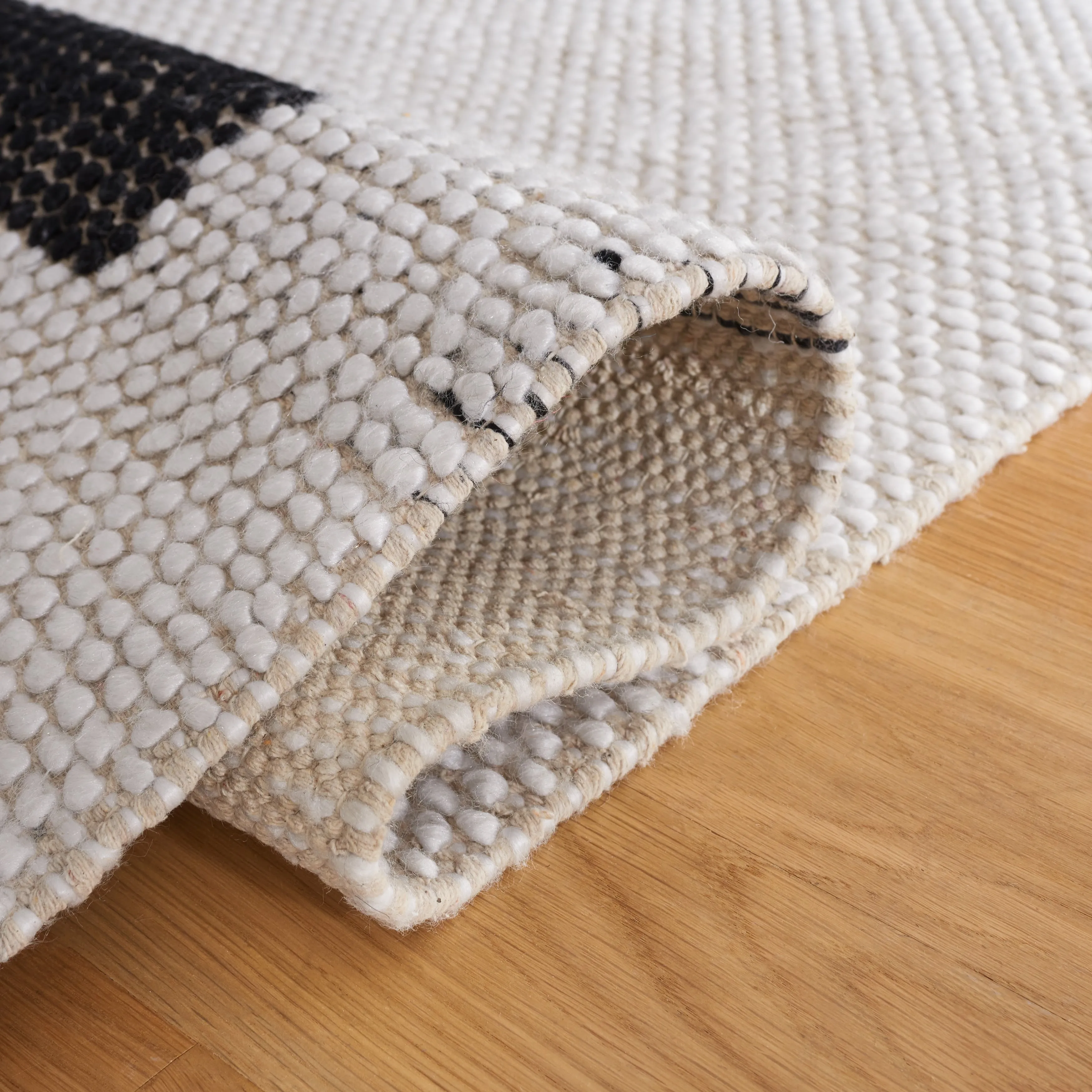 SAFAVIEH Handmade Natura Vroni Transitional Wool Rug