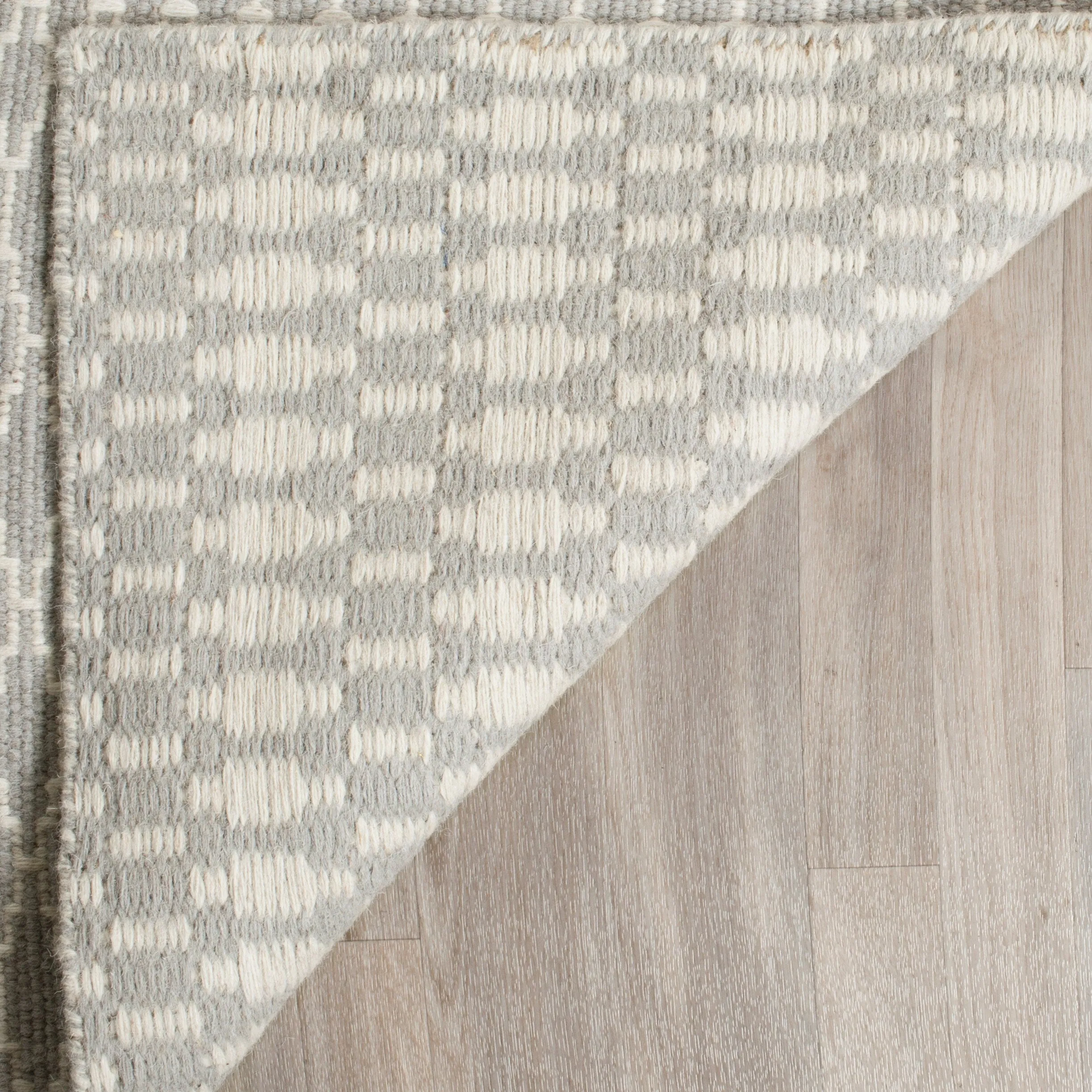 SAFAVIEH Handmade Oasis Pieternel Casual Wool Rug