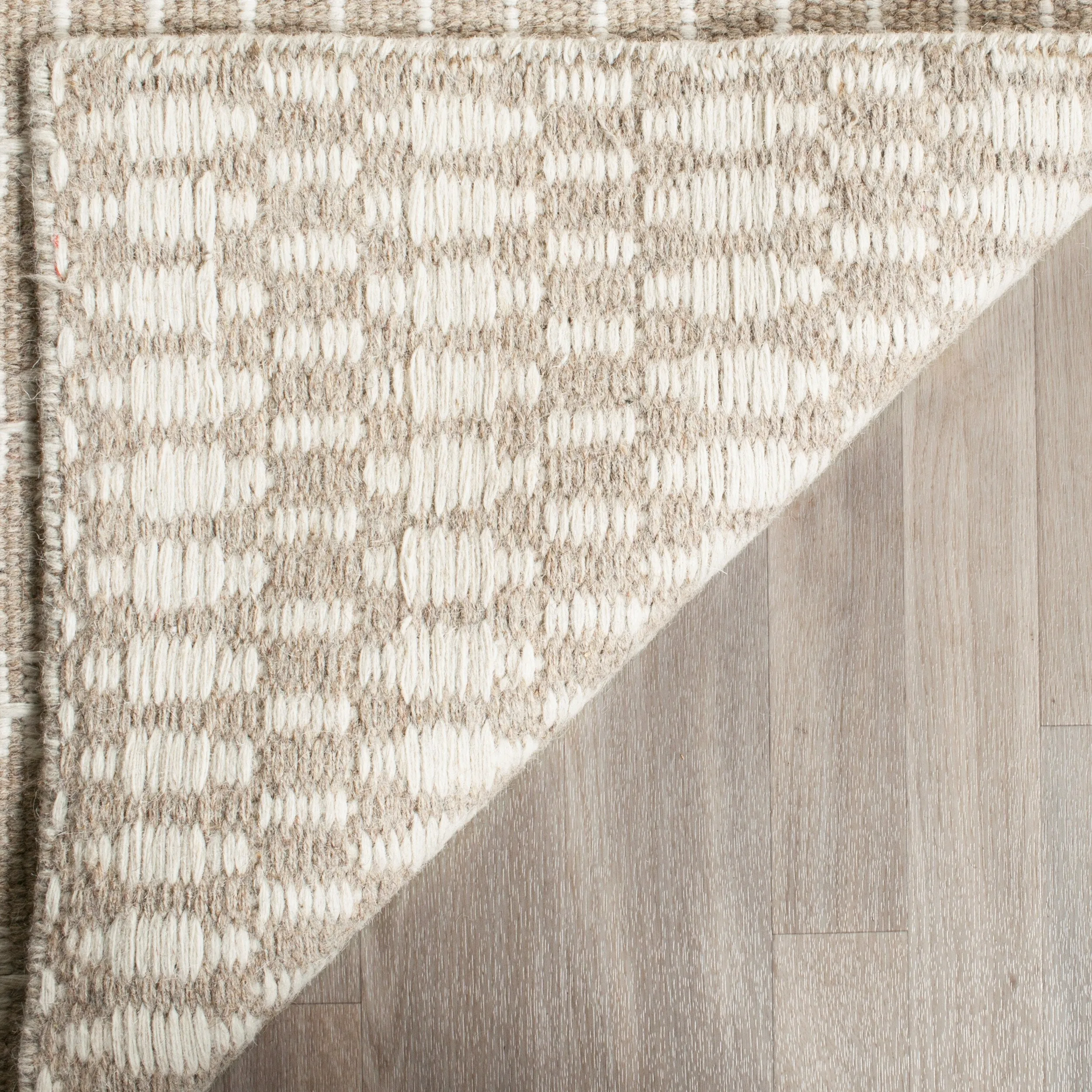 SAFAVIEH Handmade Oasis Pieternel Casual Wool Rug
