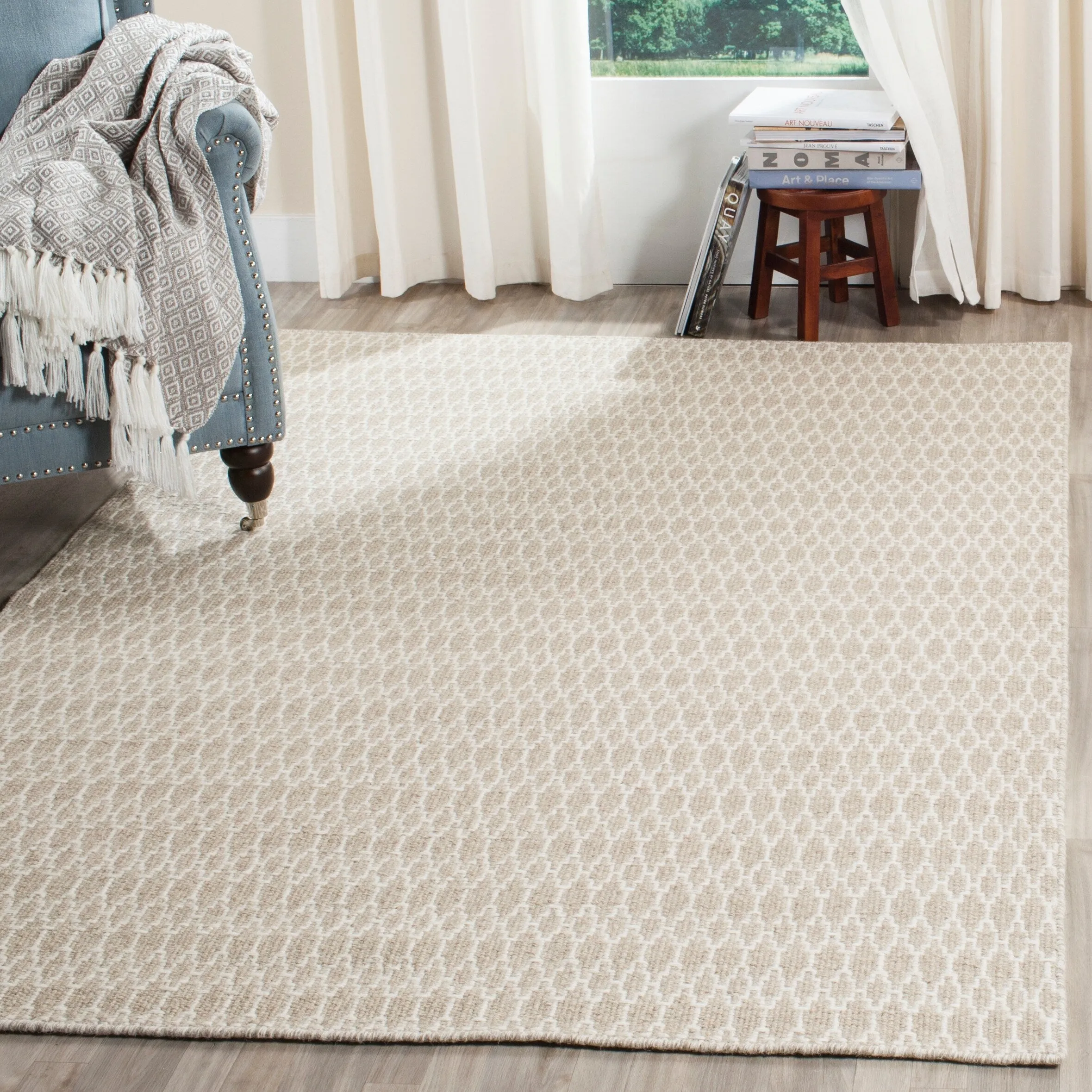 SAFAVIEH Handmade Oasis Pieternel Casual Wool Rug