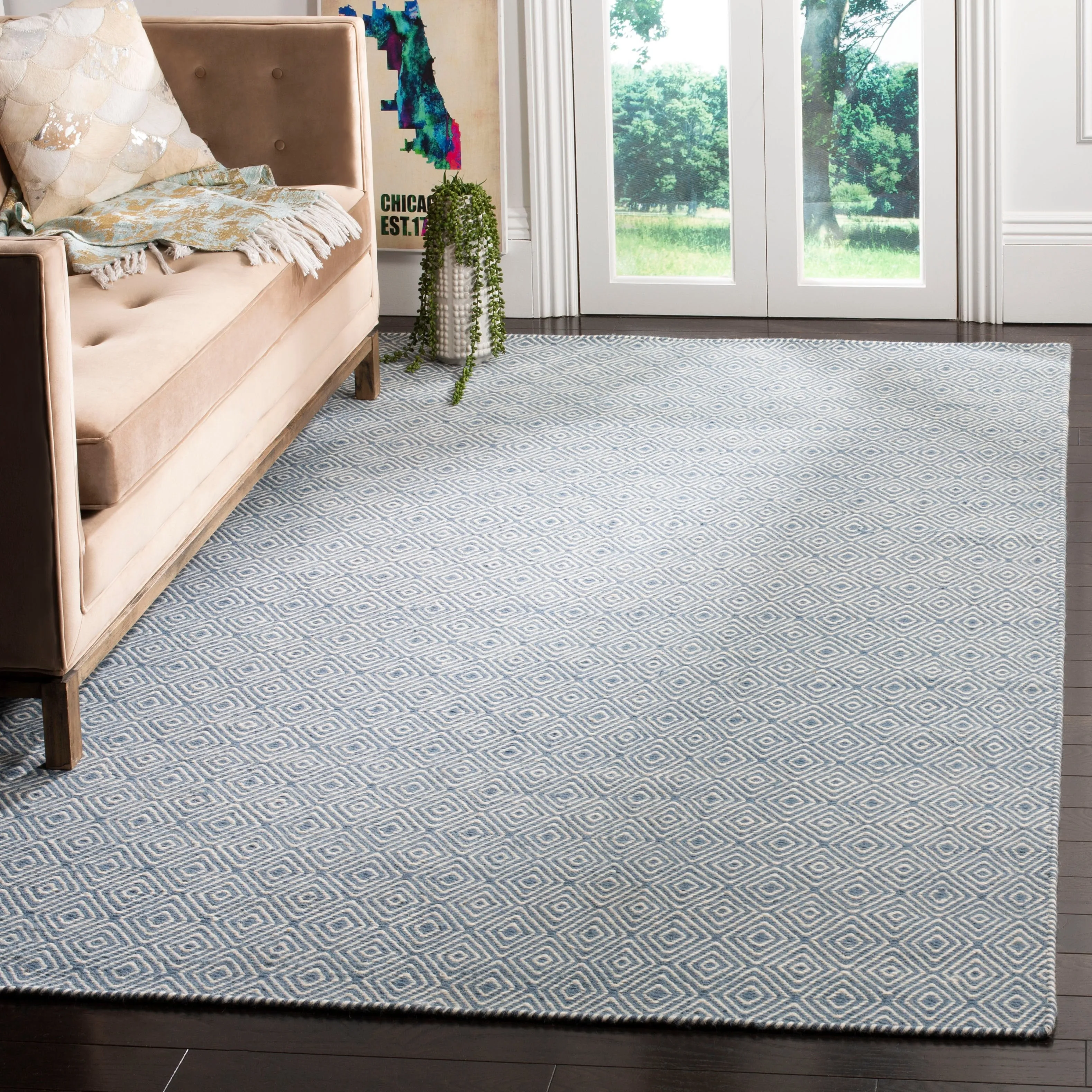 SAFAVIEH Handmade Oasis Vaira Casual Wool Rug