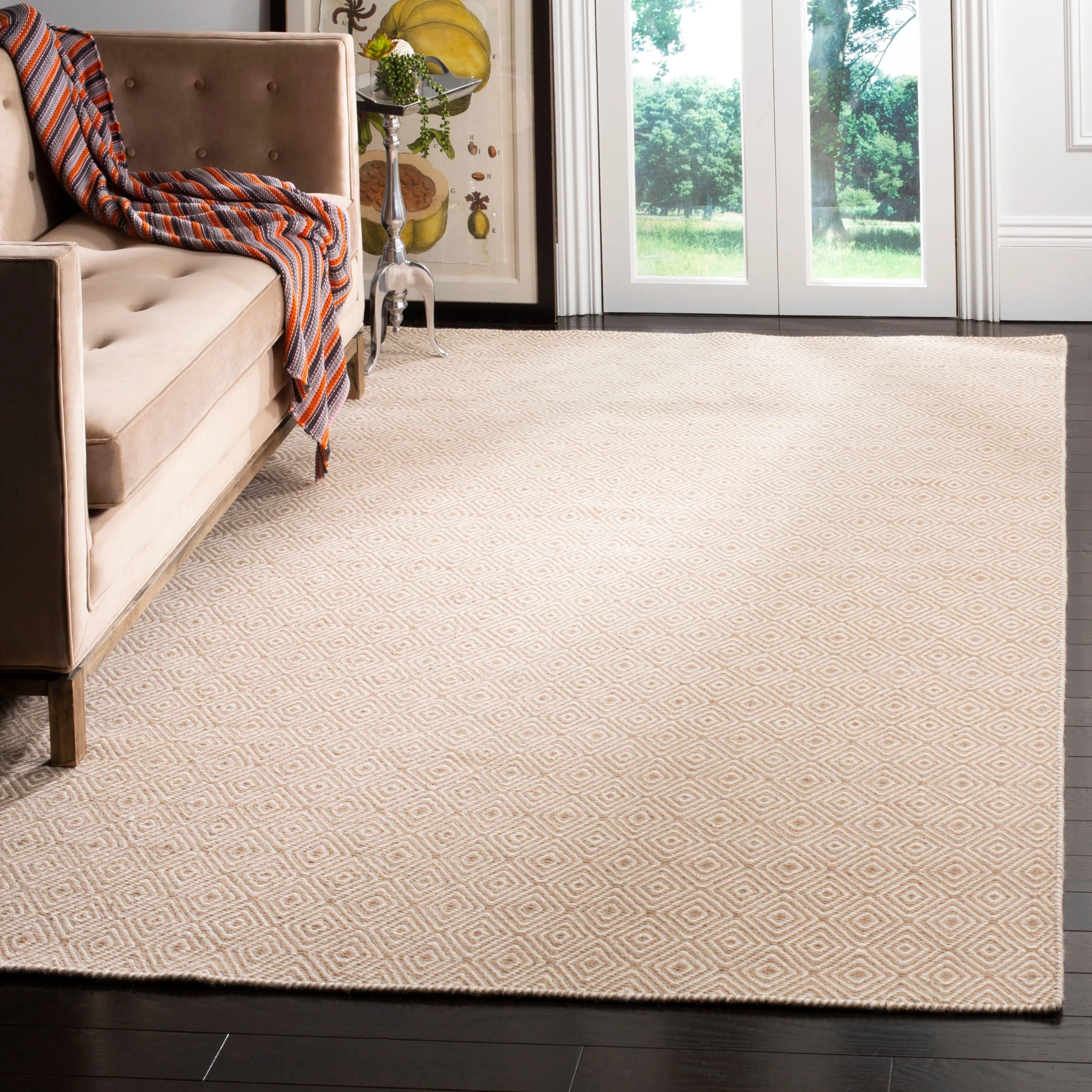 SAFAVIEH Handmade Oasis Vaira Casual Wool Rug