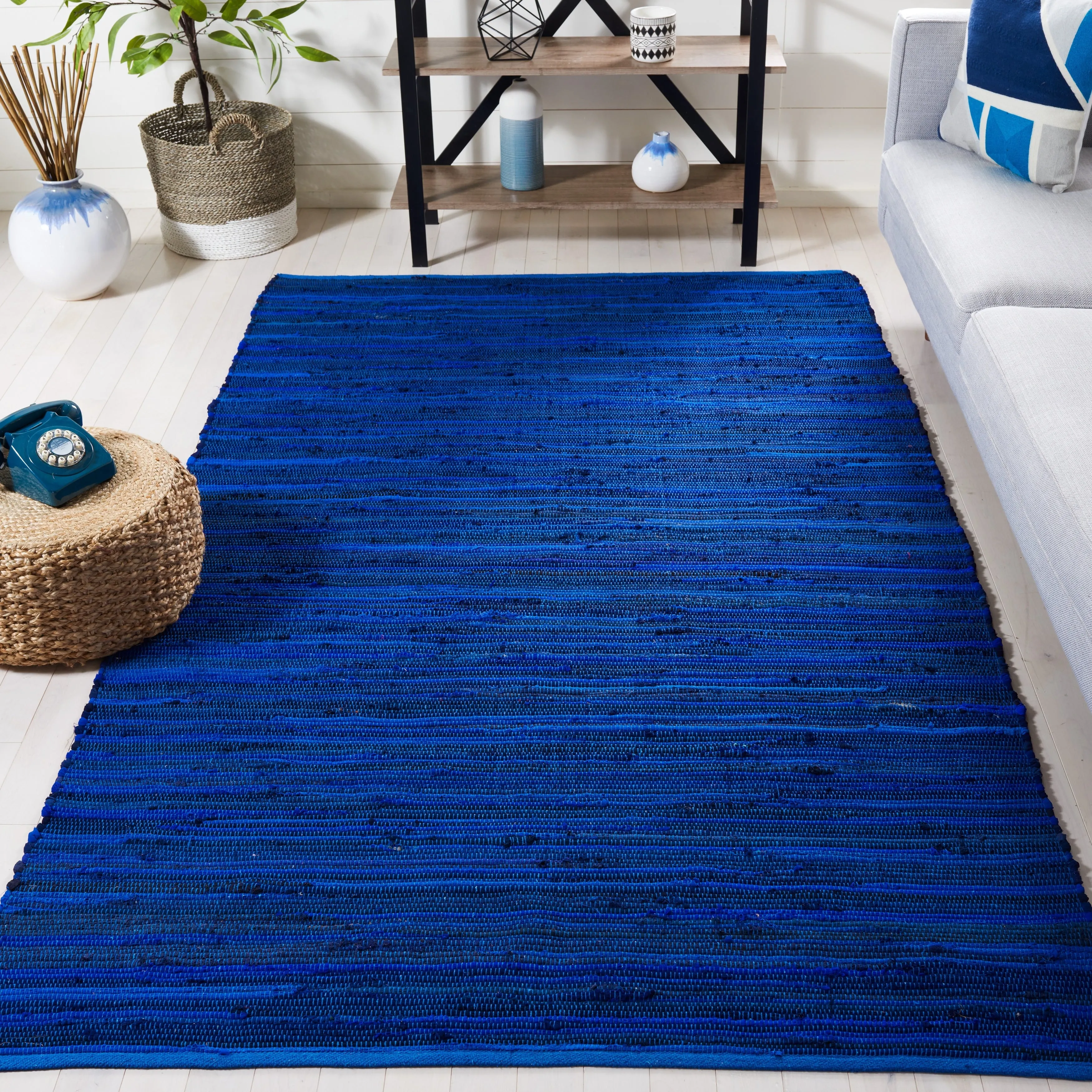 SAFAVIEH. Handmade Rag Rug Tinela Casual Stripe Cotton Rug