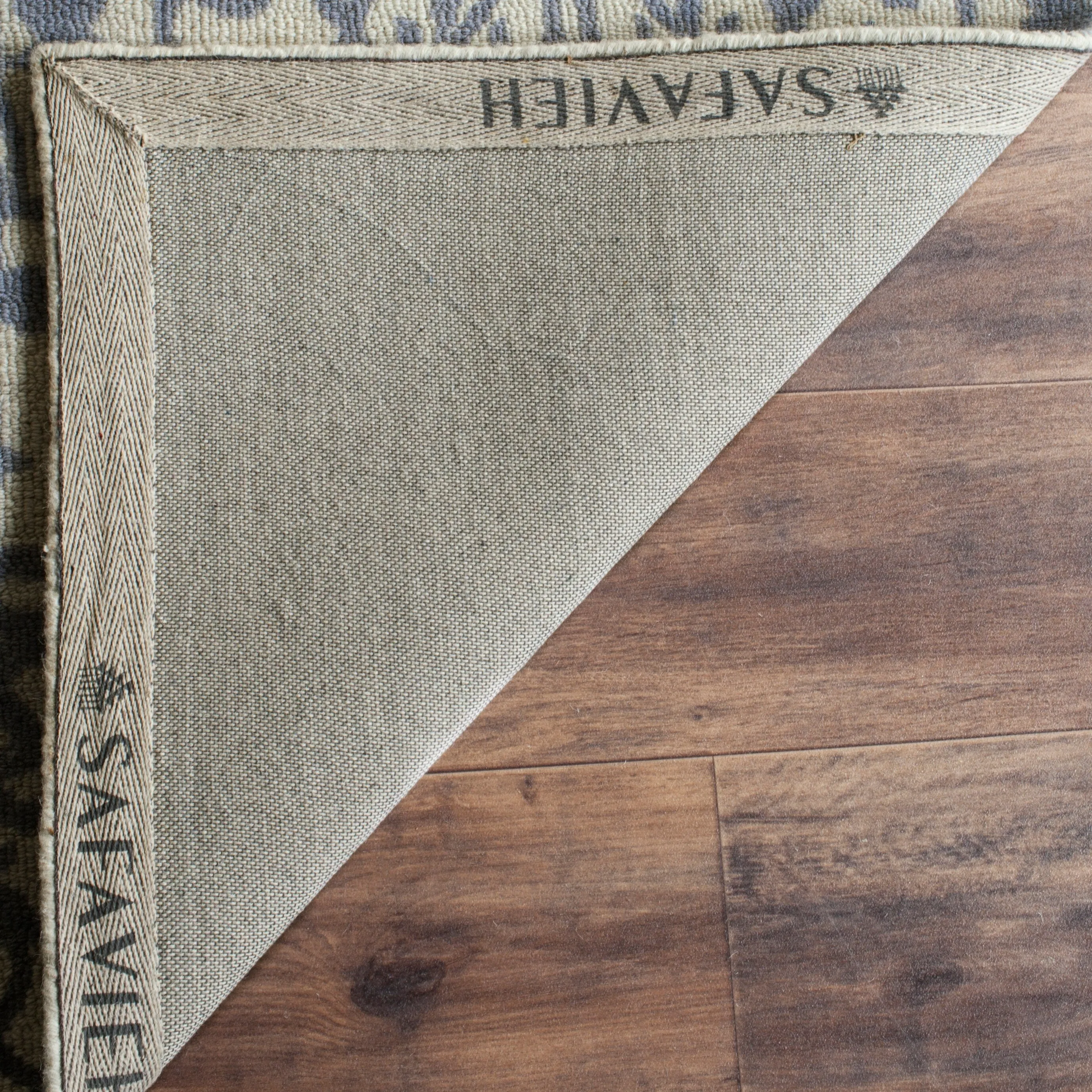 SAFAVIEH Handmade Restoration Vintage Distressed Boho Madisen Oriental Wool