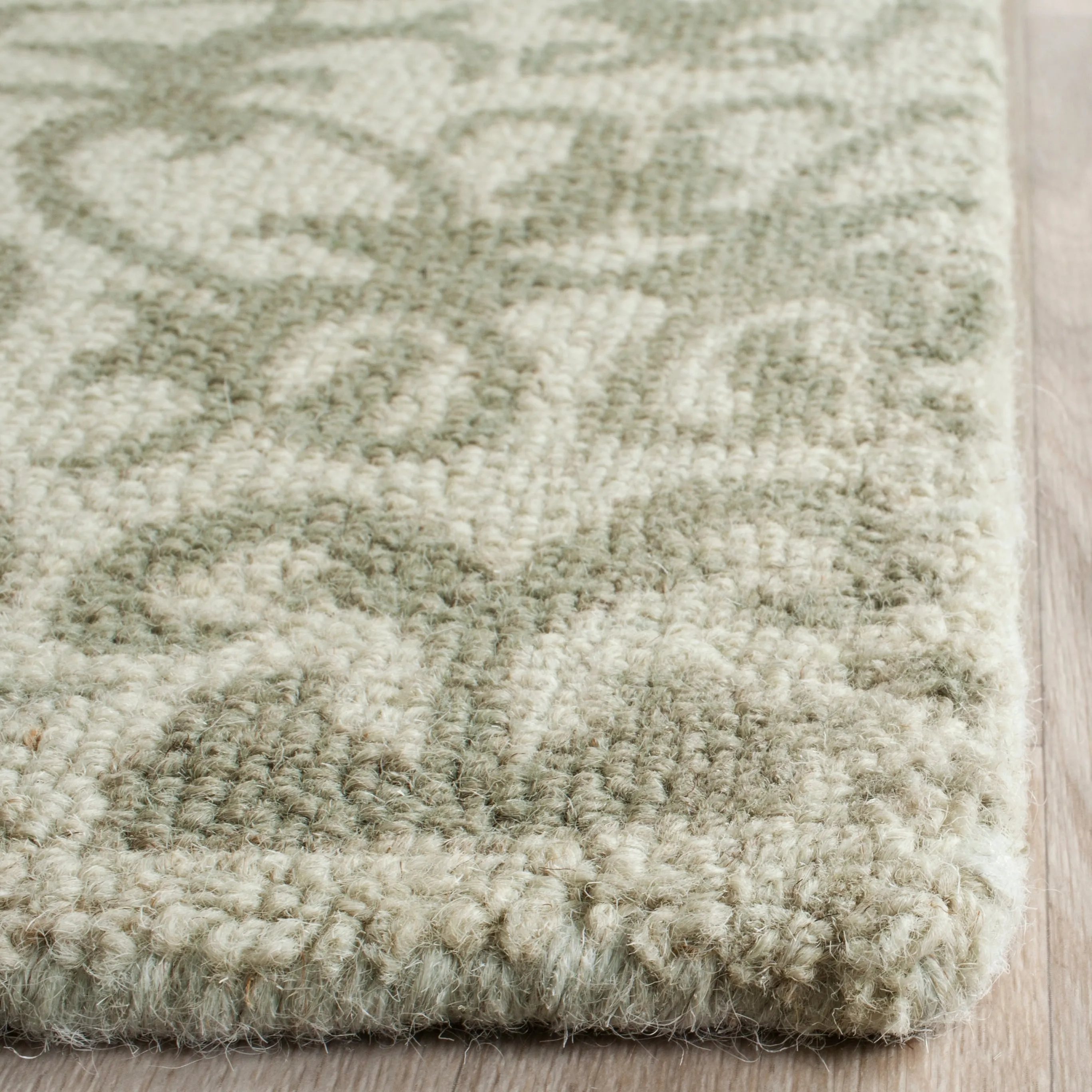 SAFAVIEH Handmade Restoration Vintage Distressed Boho Madisen Oriental Wool