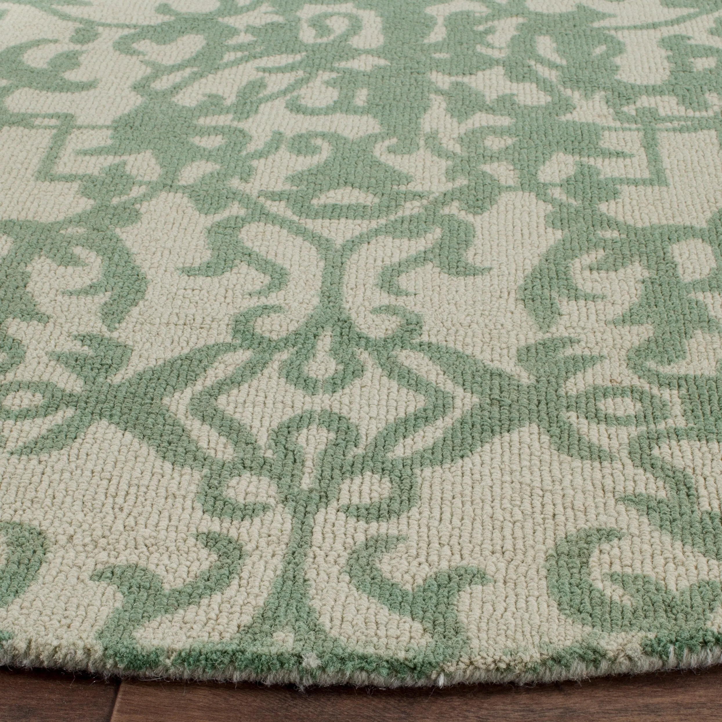SAFAVIEH Handmade Restoration Vintage Distressed Boho Madisen Oriental Wool