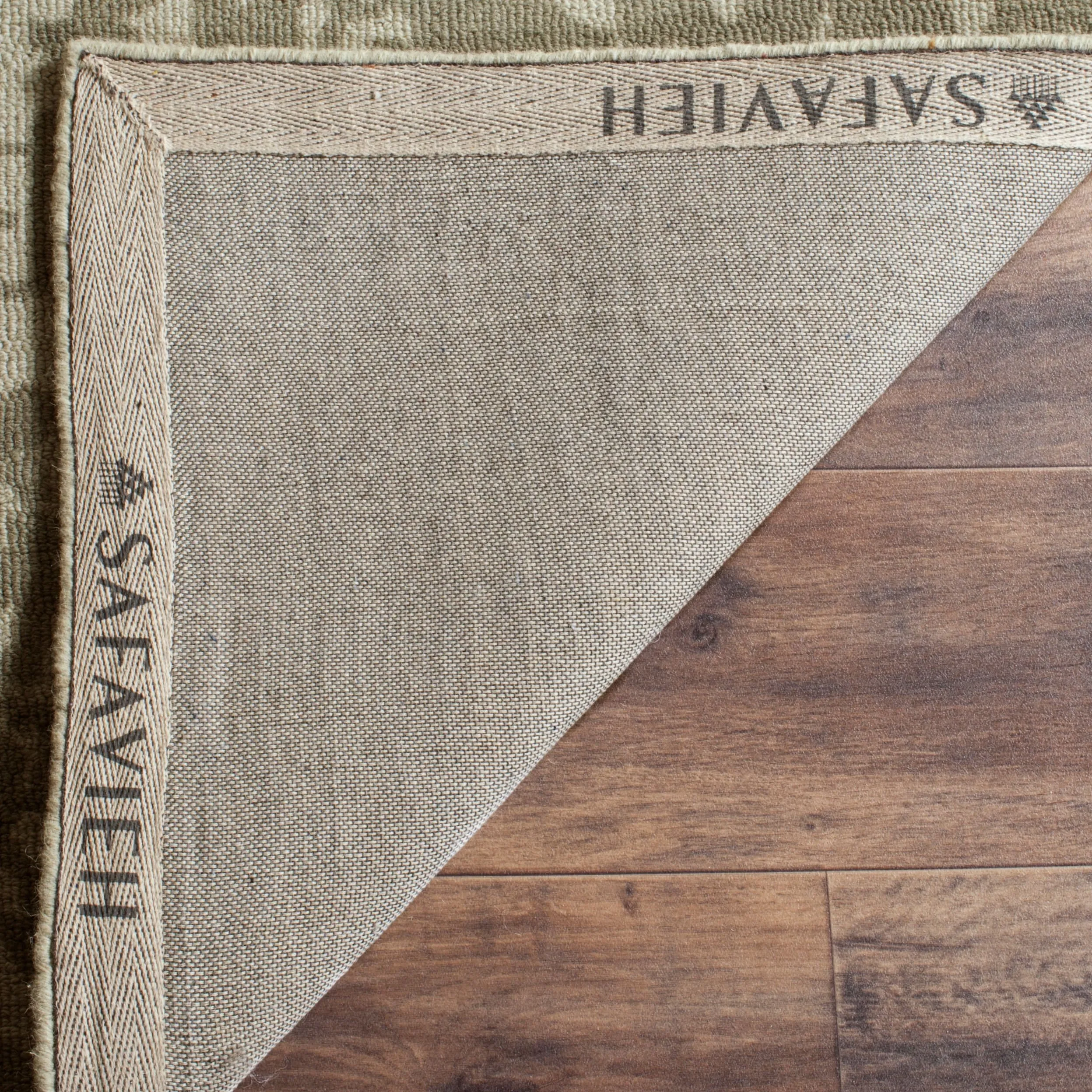 SAFAVIEH Handmade Restoration Vintage Distressed Boho Madisen Oriental Wool