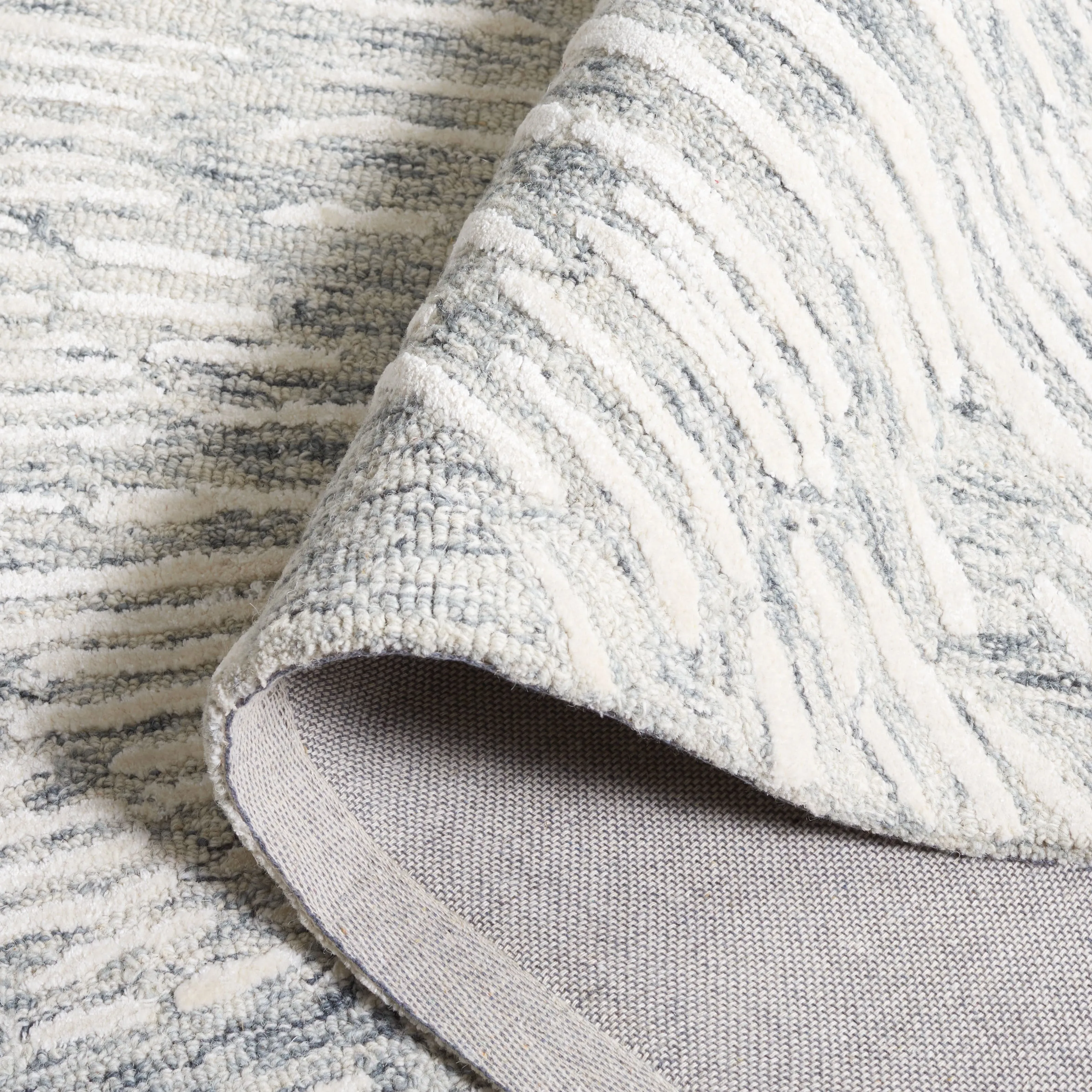 SAFAVIEH Handmade Soho Chanelle Modern Abstract Wool Rug