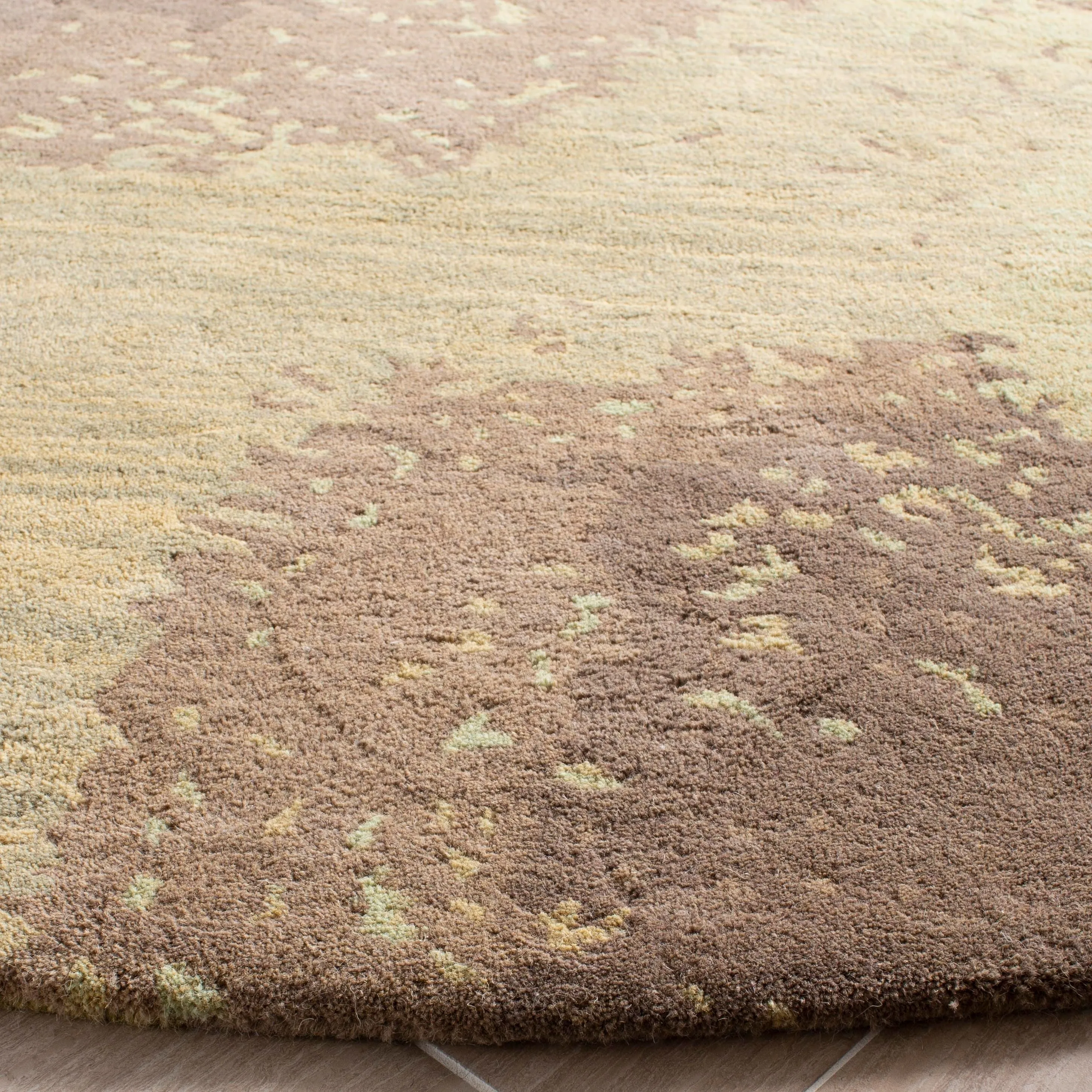 SAFAVIEH Handmade Soho Kayleigh Abstract N.Z. Wool Rug