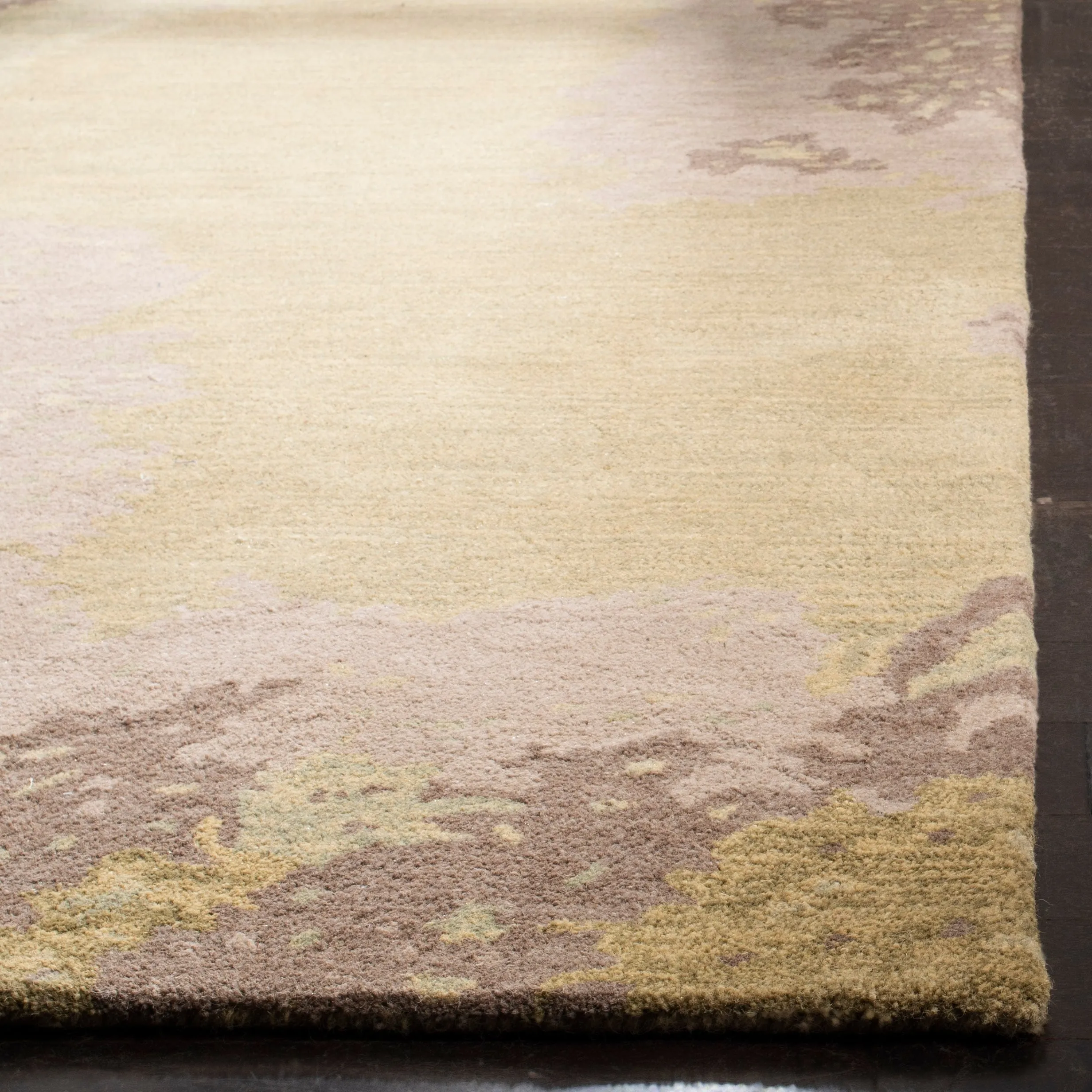 SAFAVIEH Handmade Soho Kayleigh Abstract N.Z. Wool Rug