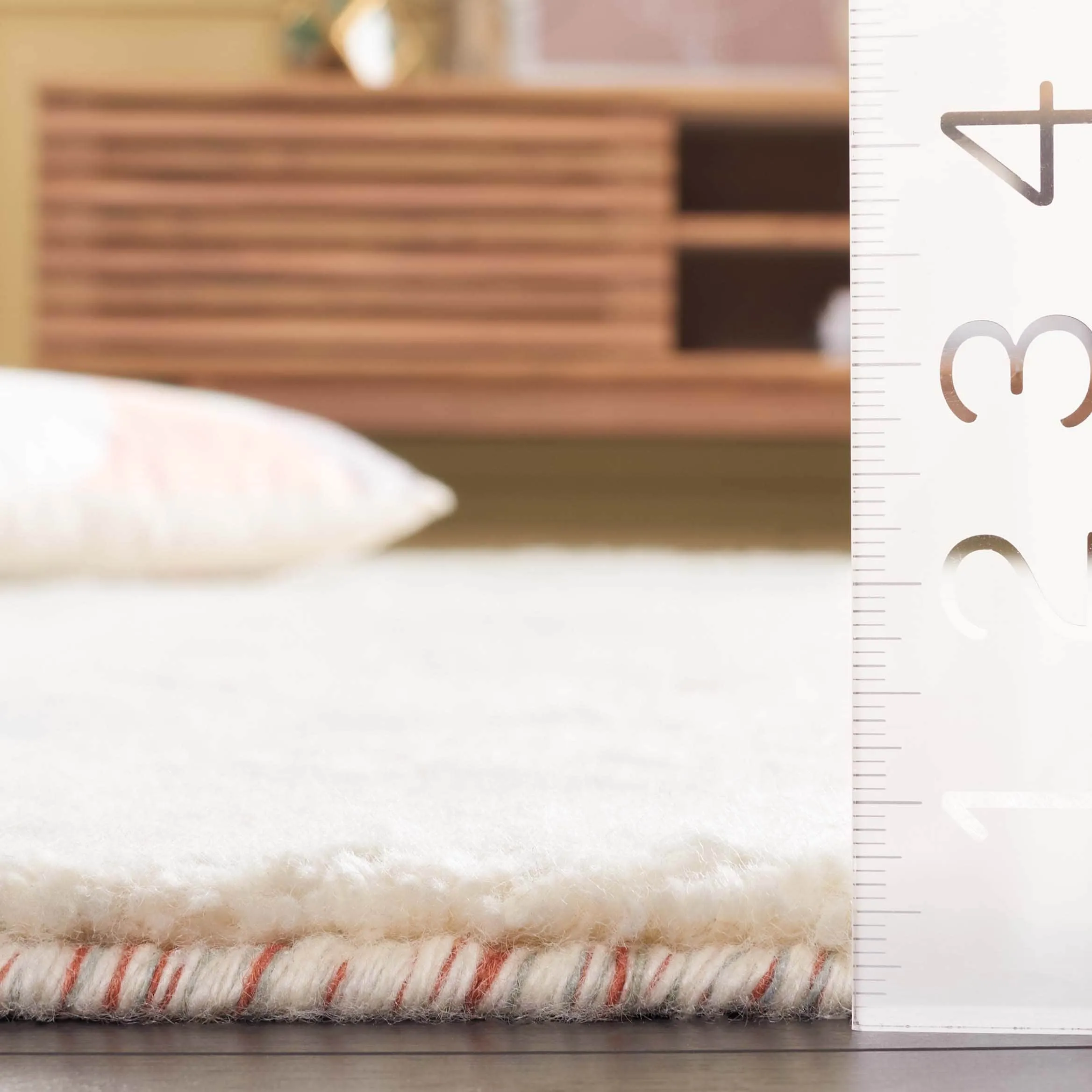 SAFAVIEH Handmade Tribeca Tameka Modern Wool Rug