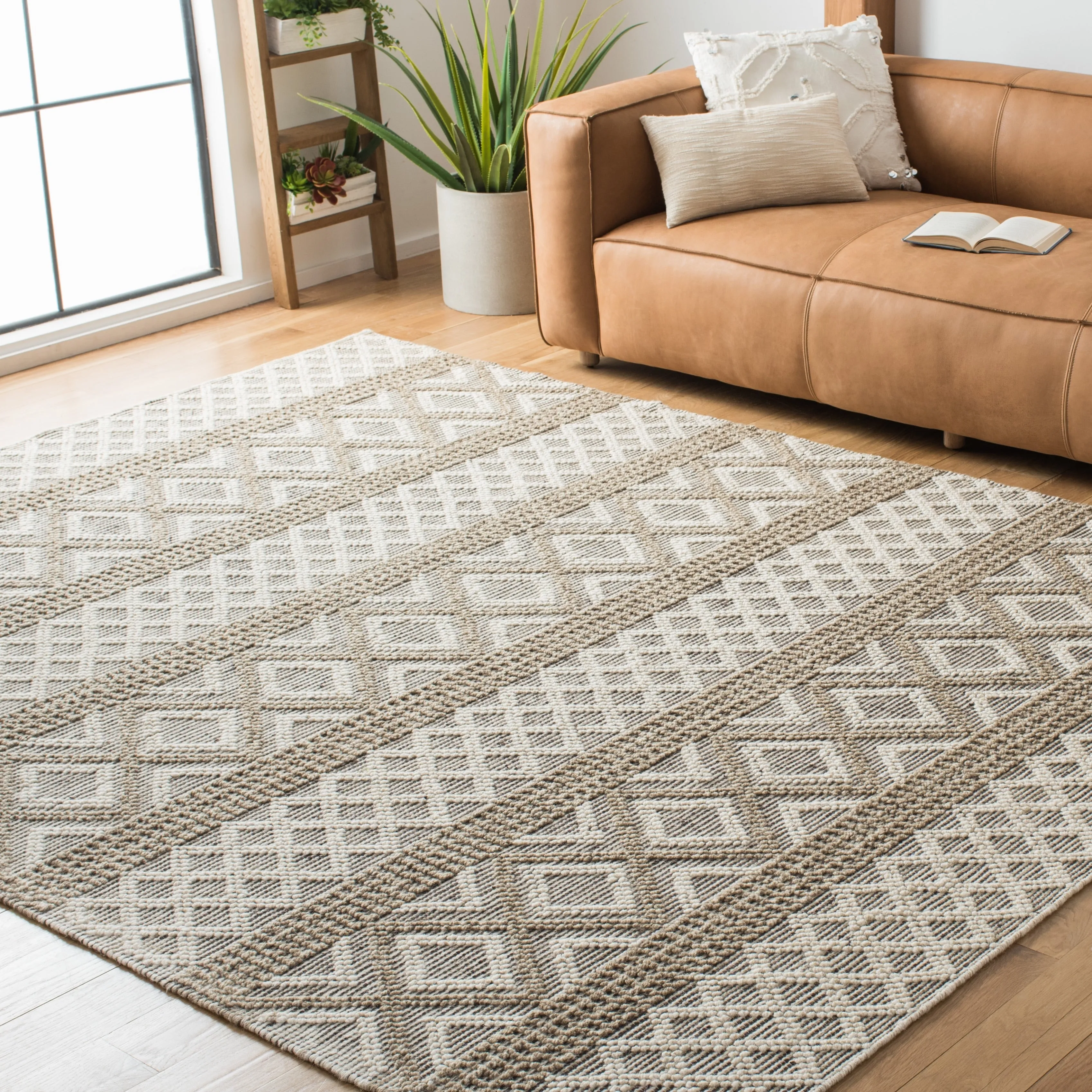 SAFAVIEH Handmade Vermont Christin Wool Rug