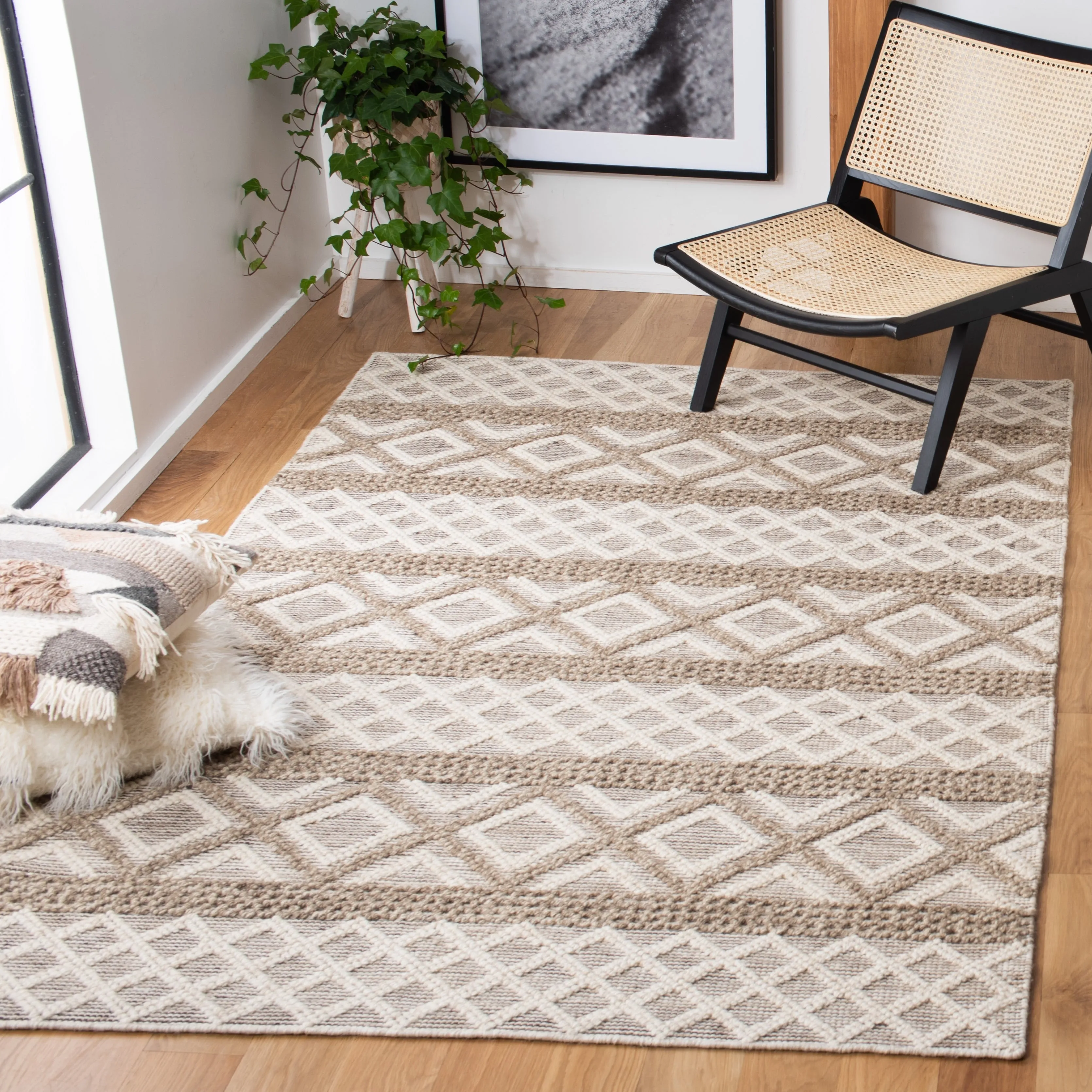 SAFAVIEH Handmade Vermont Christin Wool Rug