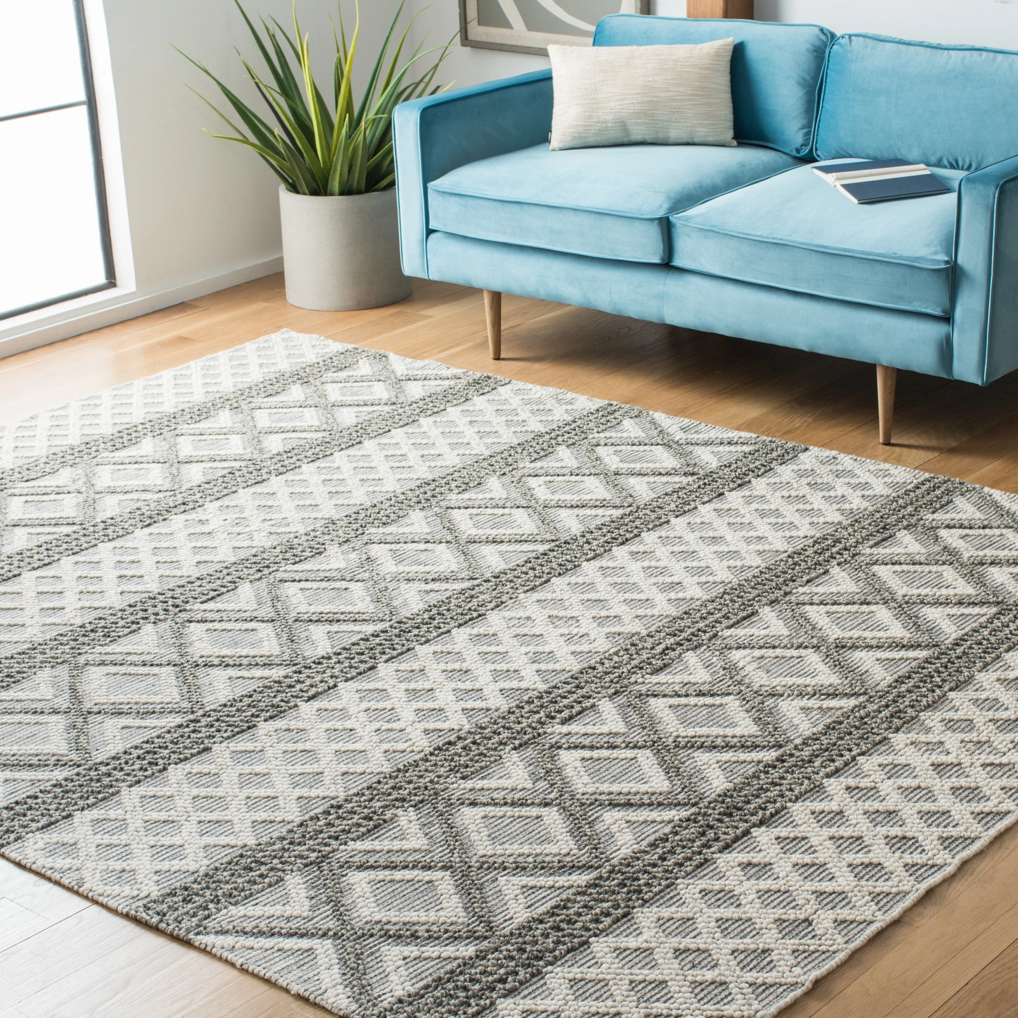 SAFAVIEH Handmade Vermont Christin Wool Rug