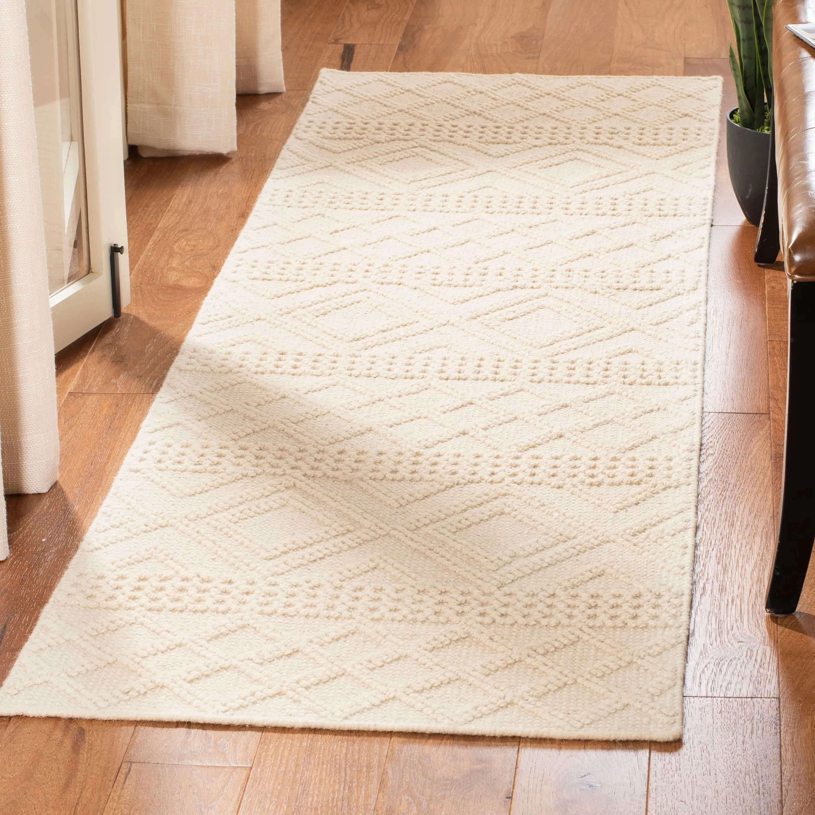 SAFAVIEH Handmade Vermont Christin Wool Rug