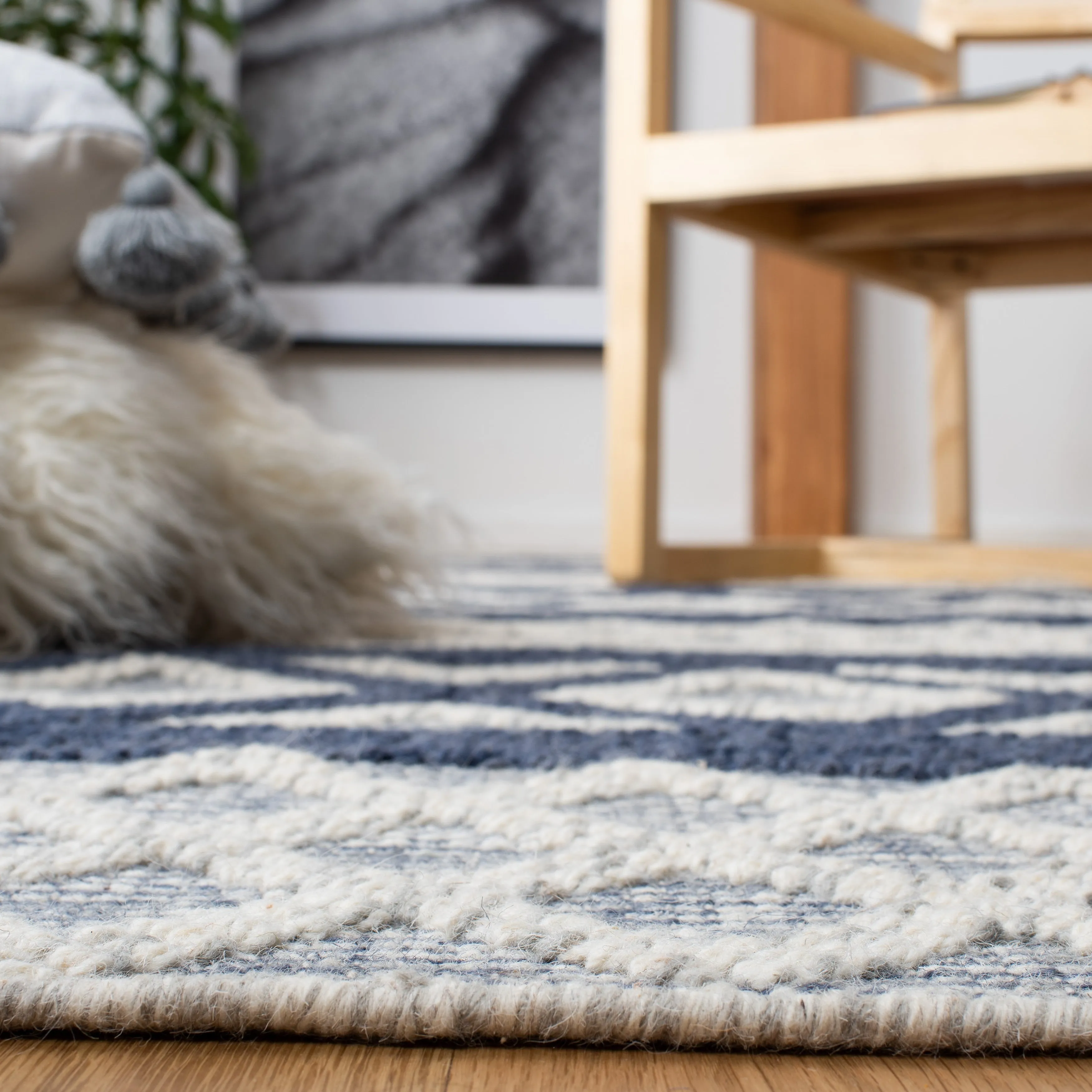 SAFAVIEH Handmade Vermont Christin Wool Rug