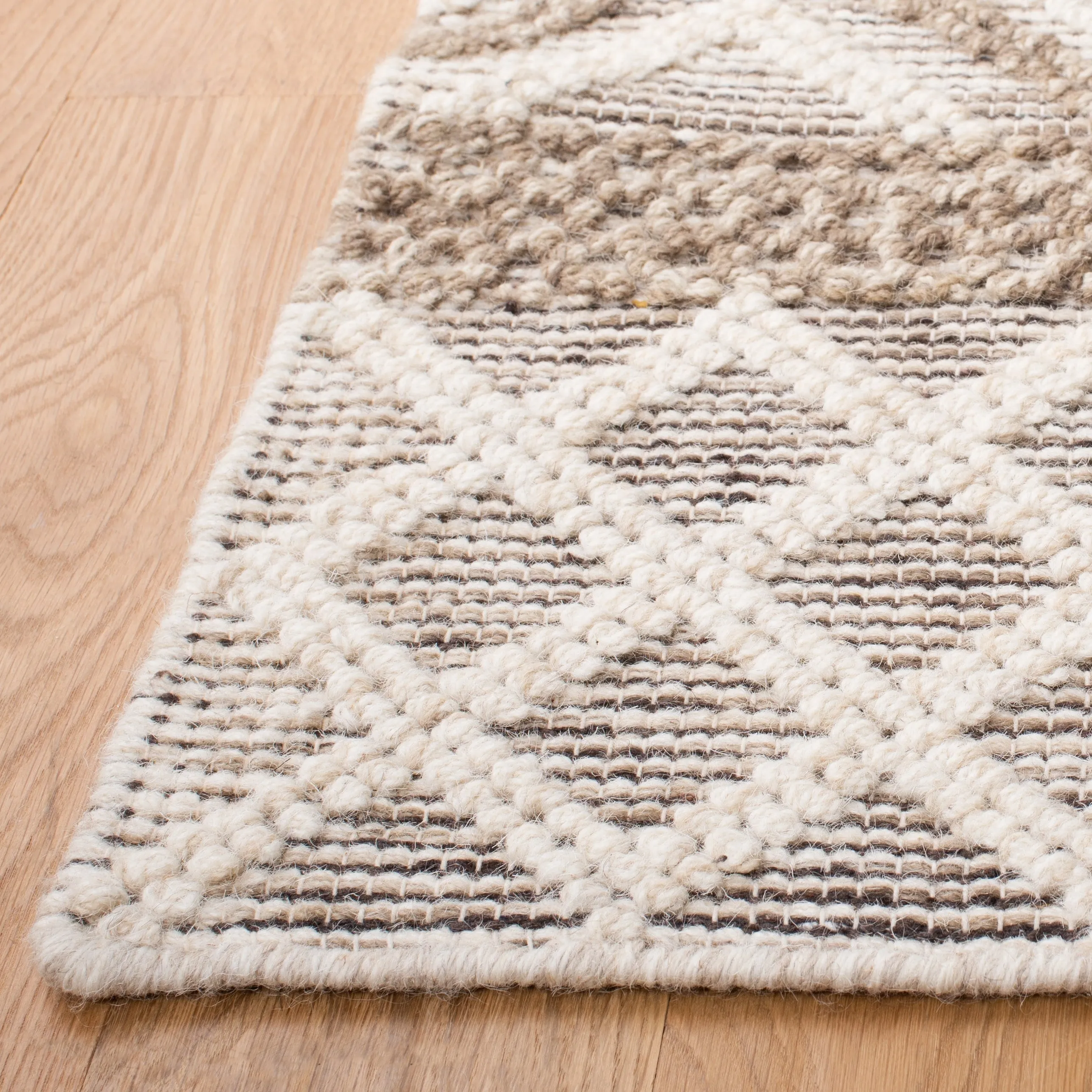 SAFAVIEH Handmade Vermont Christin Wool Rug