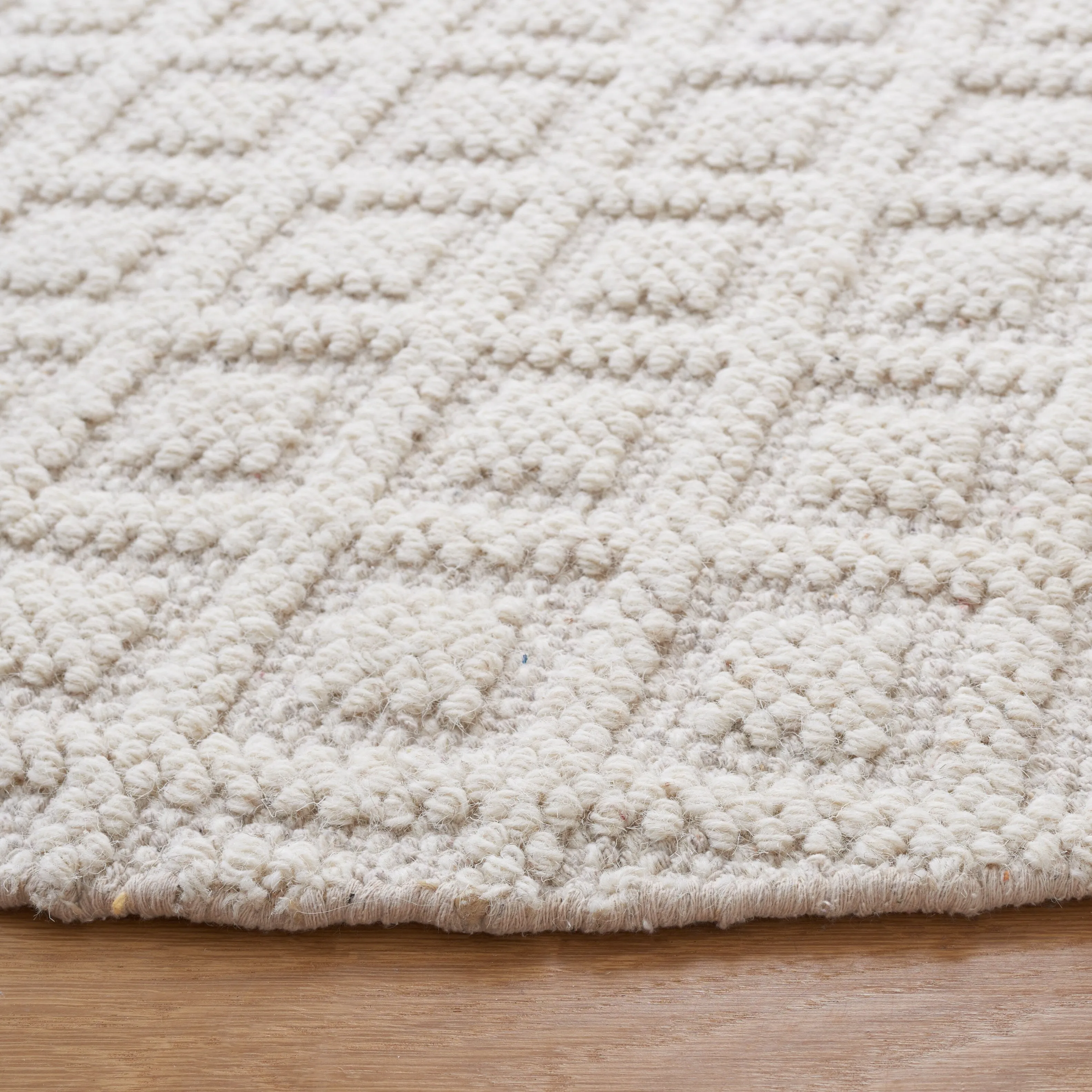 SAFAVIEH Handmade Vermont Latrice Wool Rug