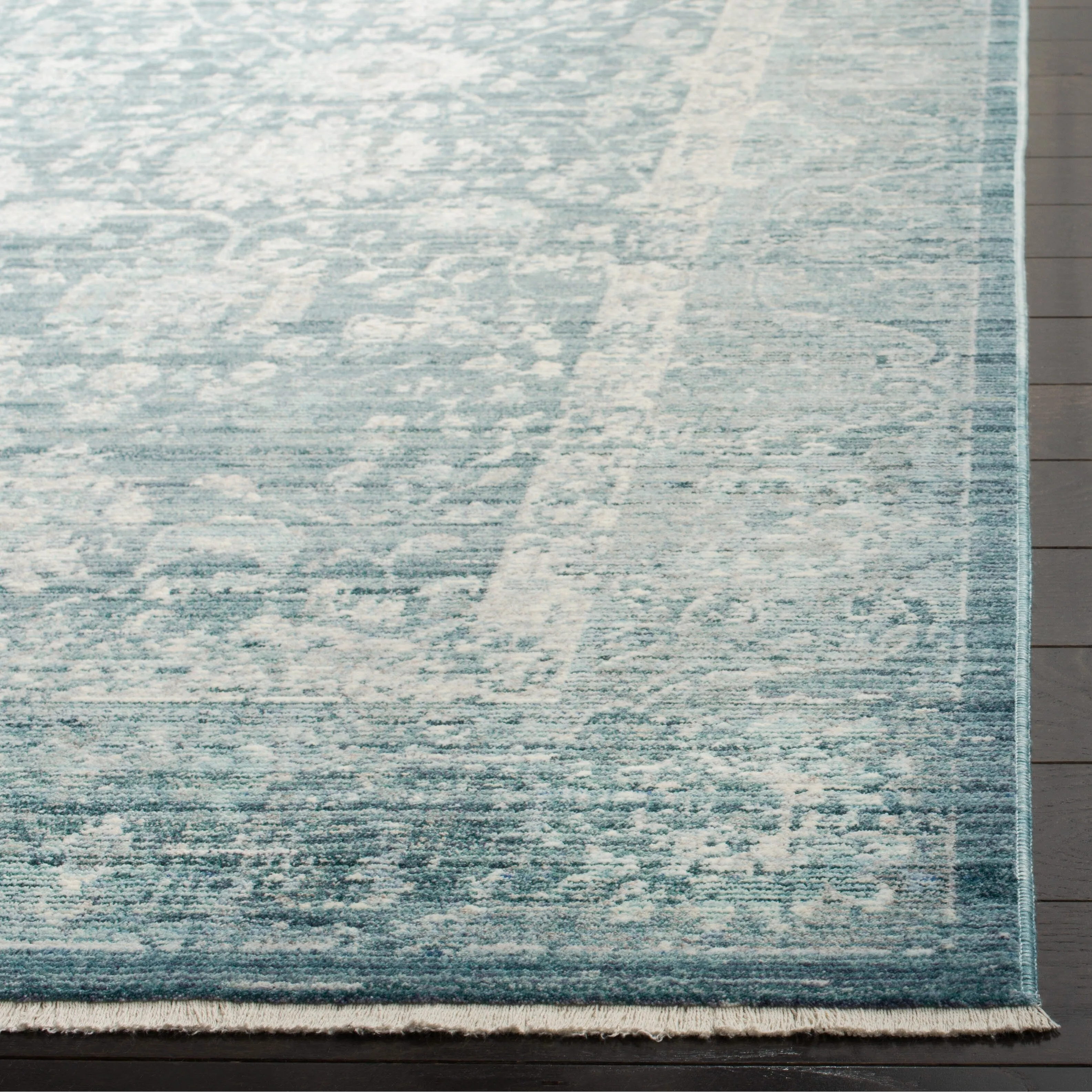SAFAVIEH Illusion Joni Vintage Boho Oriental Viscose Rug with
